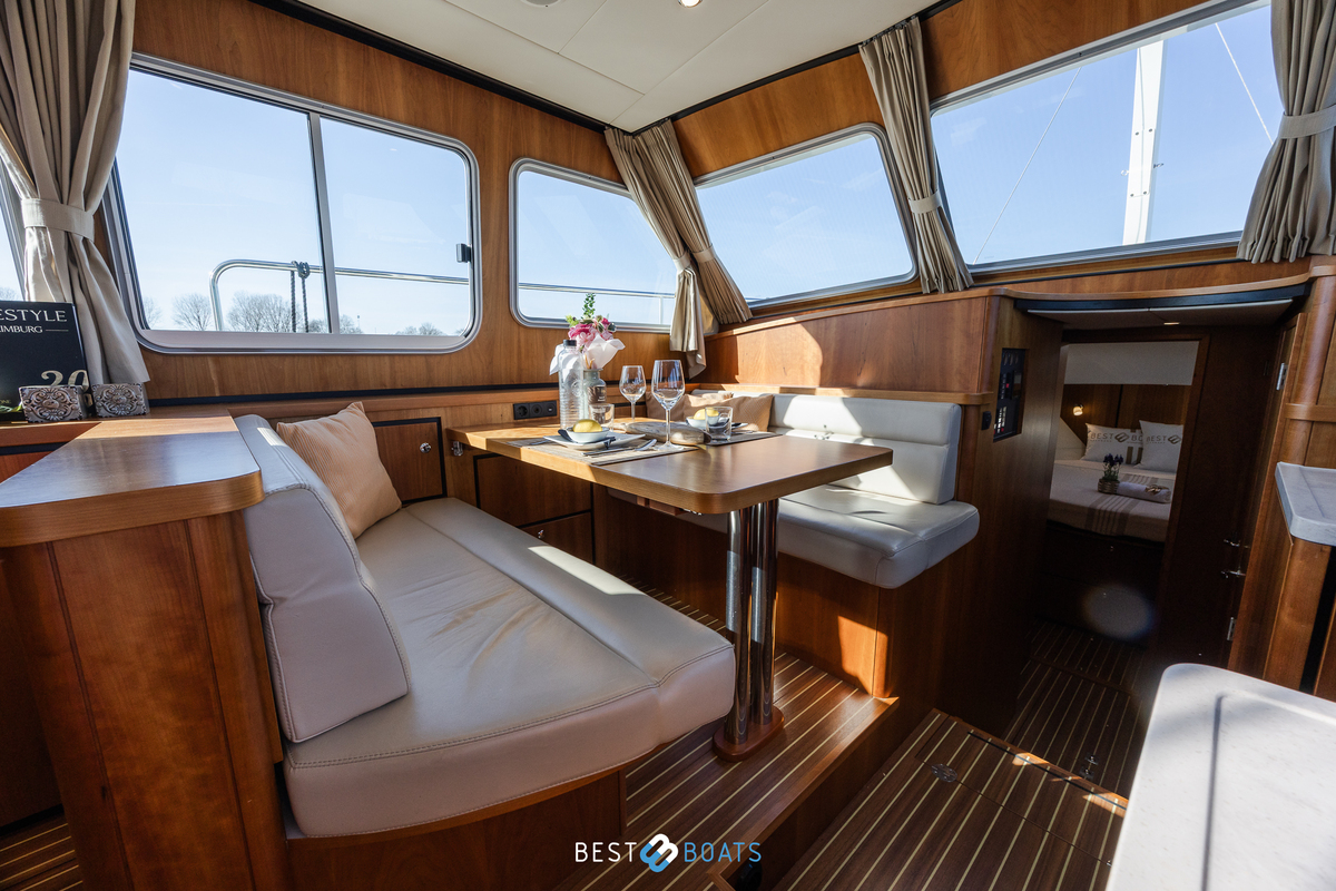 foto: 10 Linssen  Grand Sturdy 40.0 AC