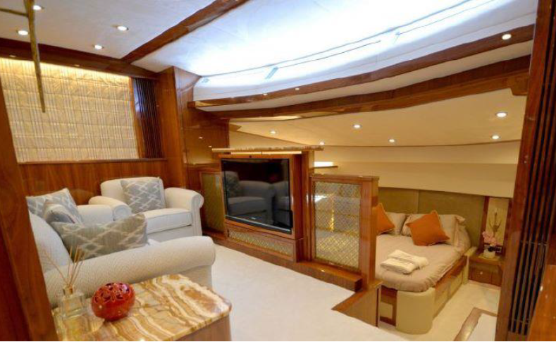foto: 6 Sunseeker 30 M