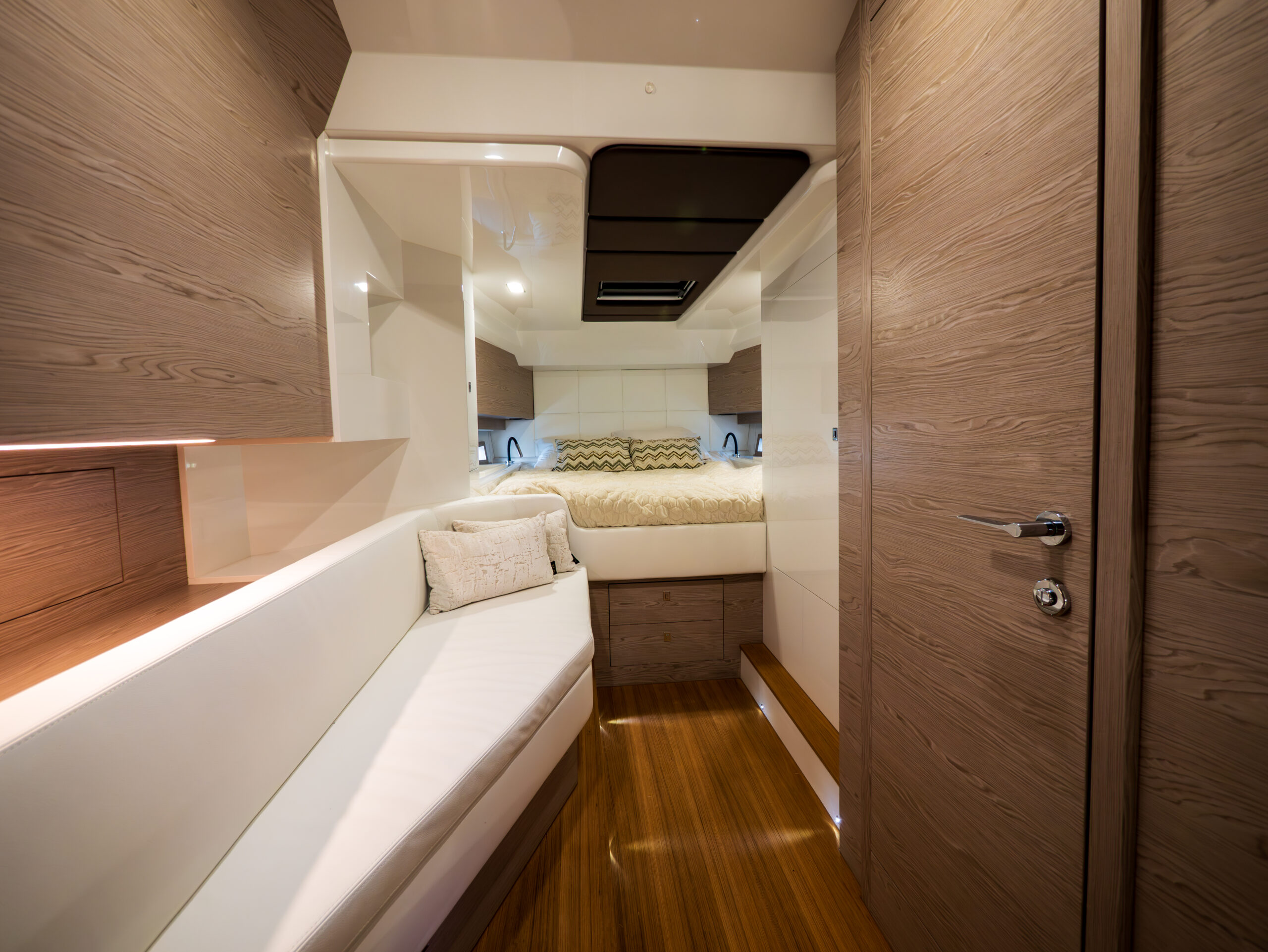 foto: 19 Sacs Rebel 47