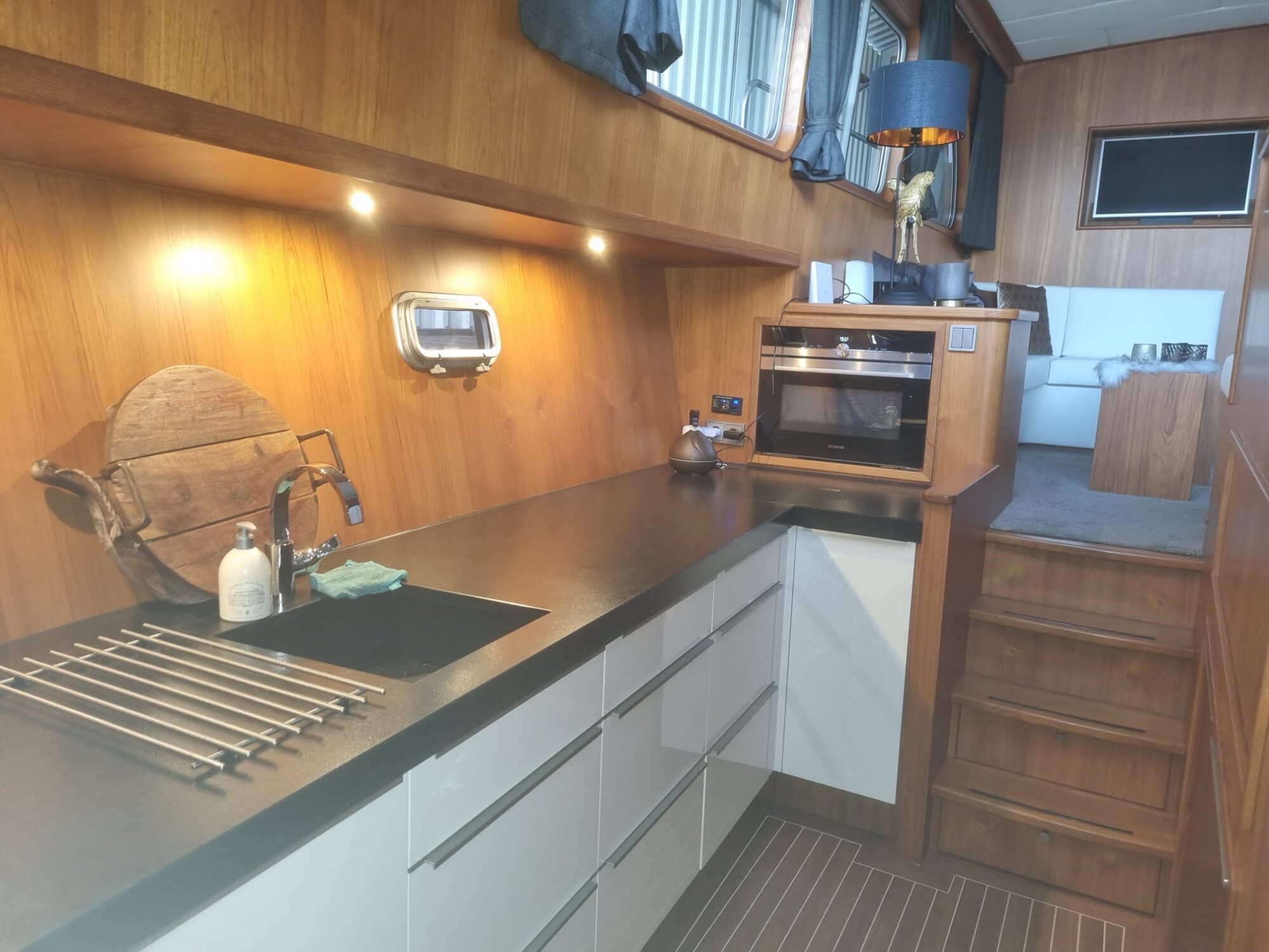 foto: 38 Custen Custen Kruiser 18.00 VS