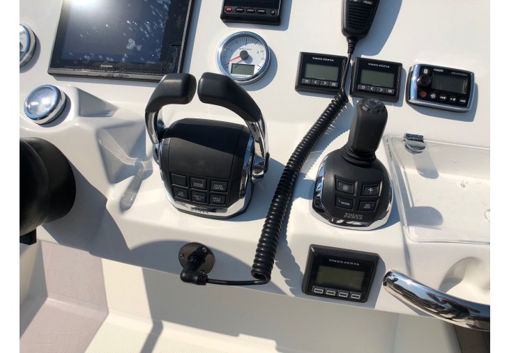 foto: 11 Prestige 420