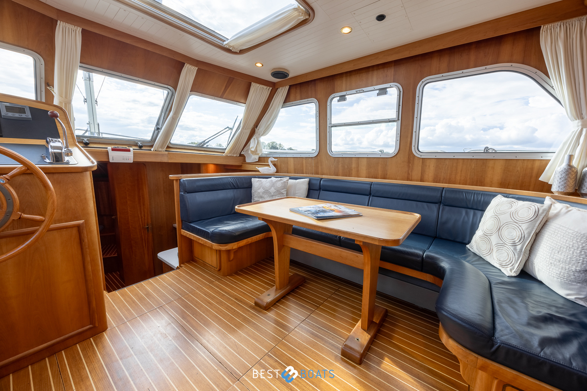 foto: 9 Linssen  Grand Sturdy 410 AC 