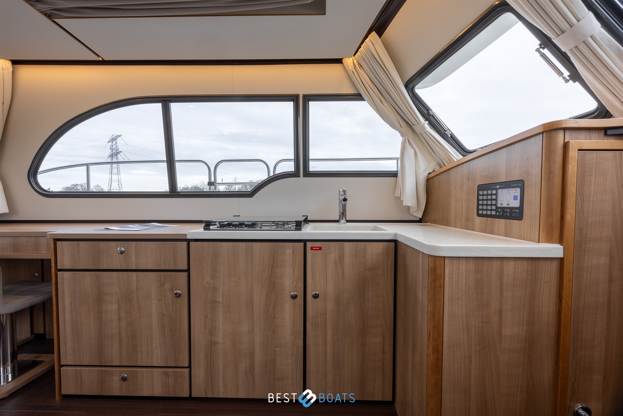 foto: 10 Linssen 30 SL Sedan