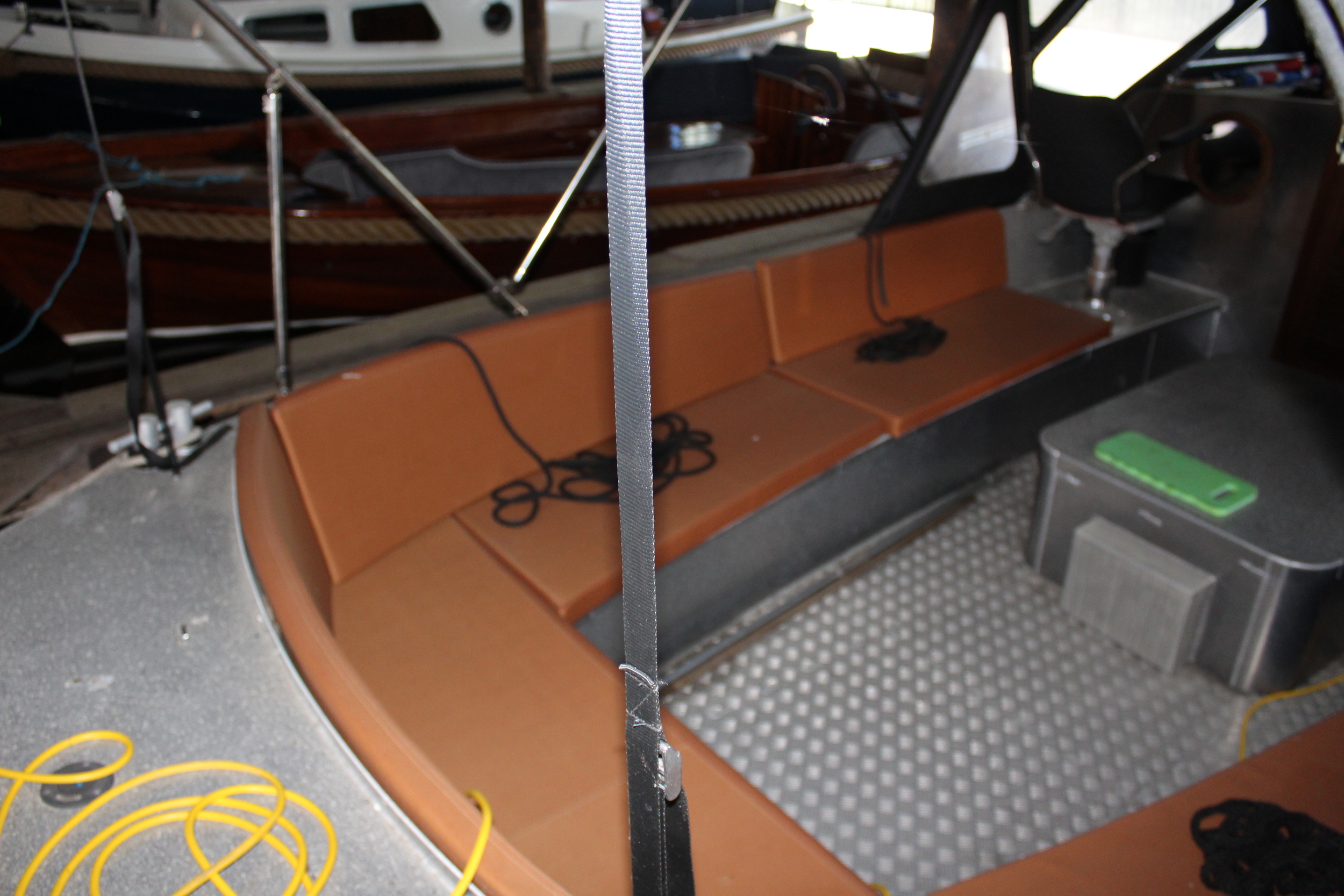 foto: 9 Black Fish Cabin 850 XL