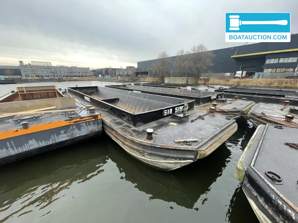 foto: 6 Vrachtduwbak SB515