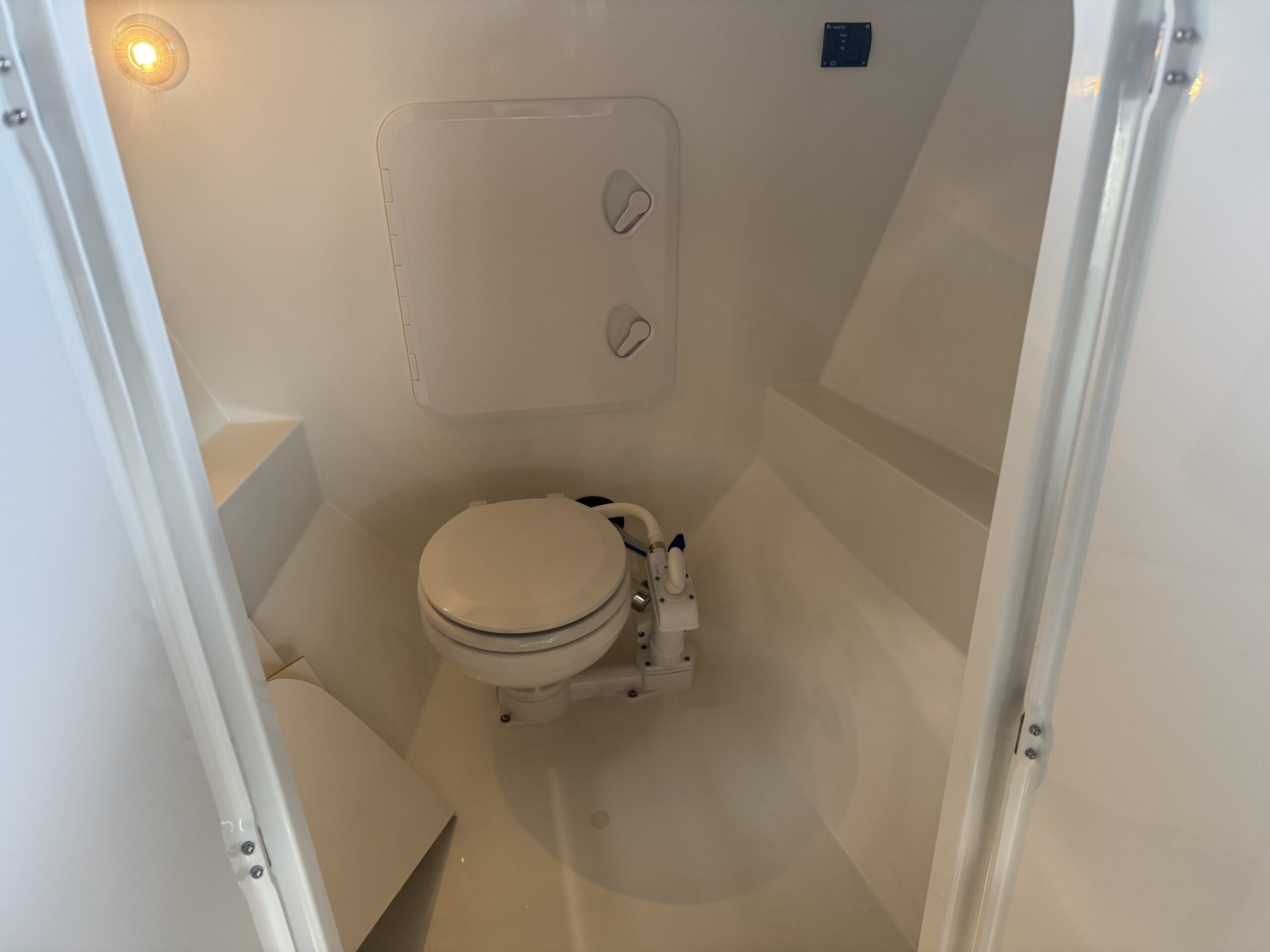 foto: 6 Antaris Seventy5 Hybride (op voorraad)