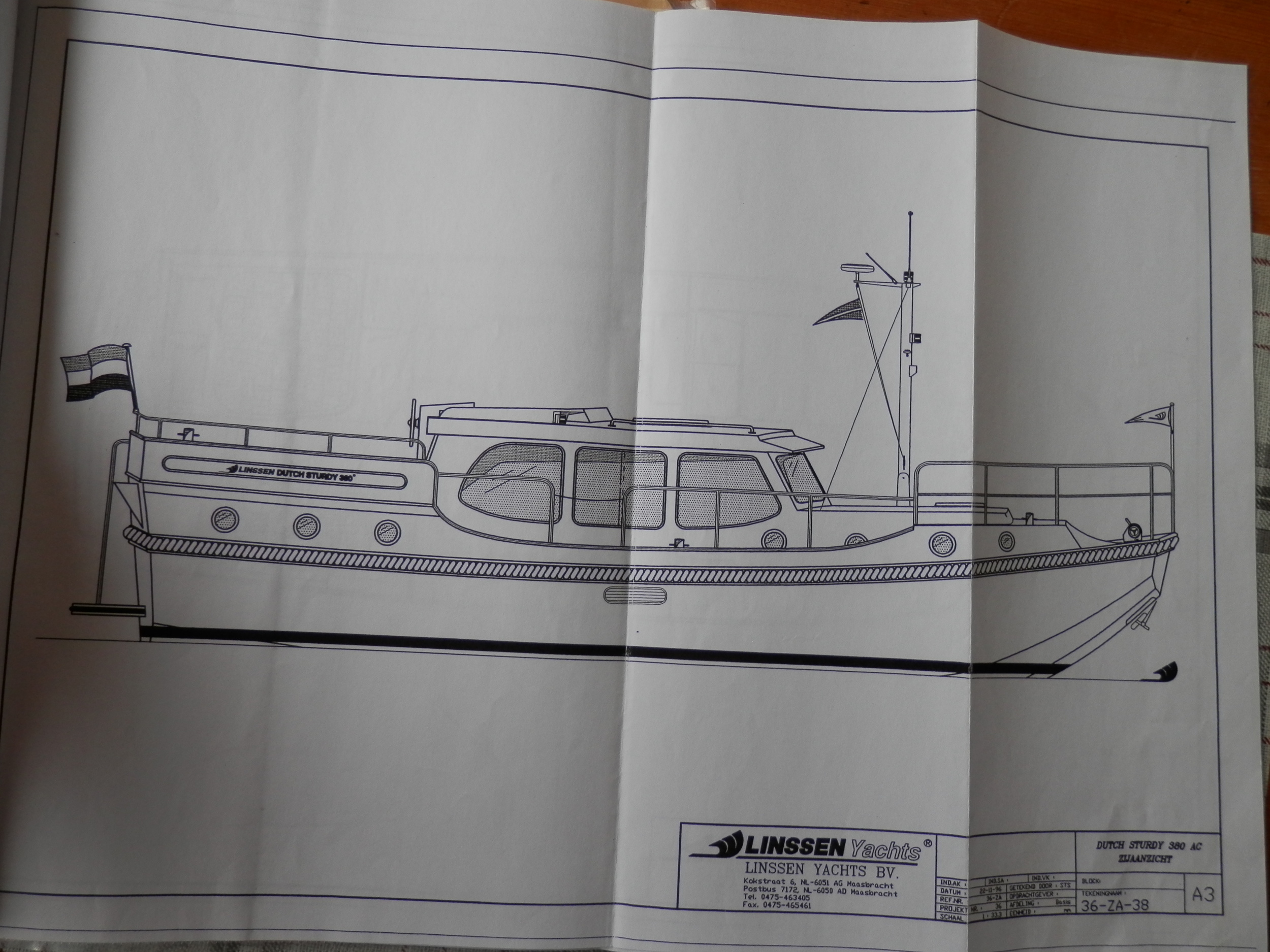 foto: 8 Linssen 380 Dutch Sturdy AC Twin