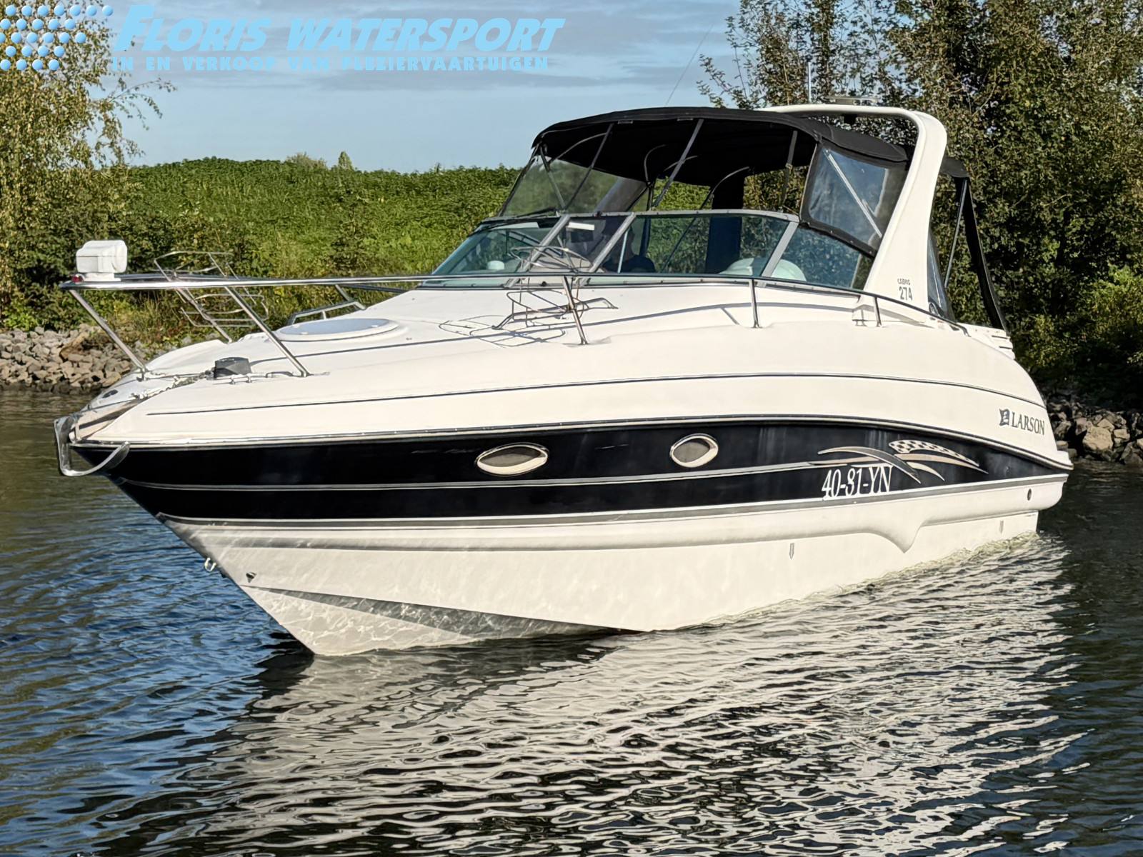 hoofdfoto: 1 Larson Cabrio 274