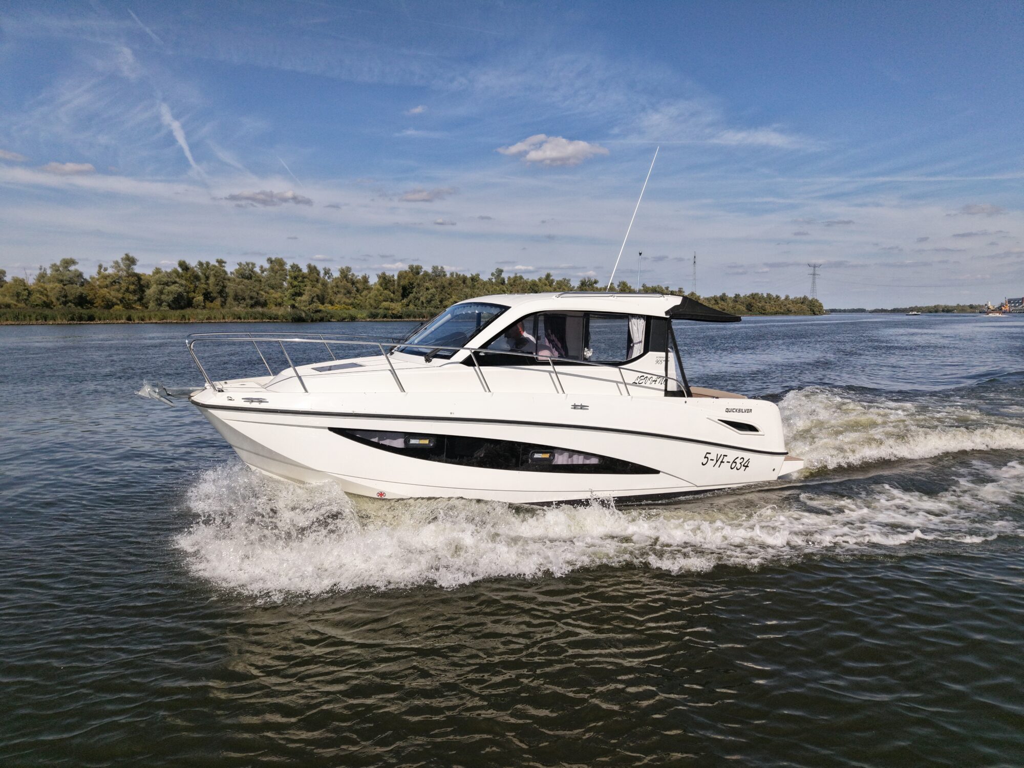 foto: 10 Quicksilver QuickSilver 905 Activ Weekend