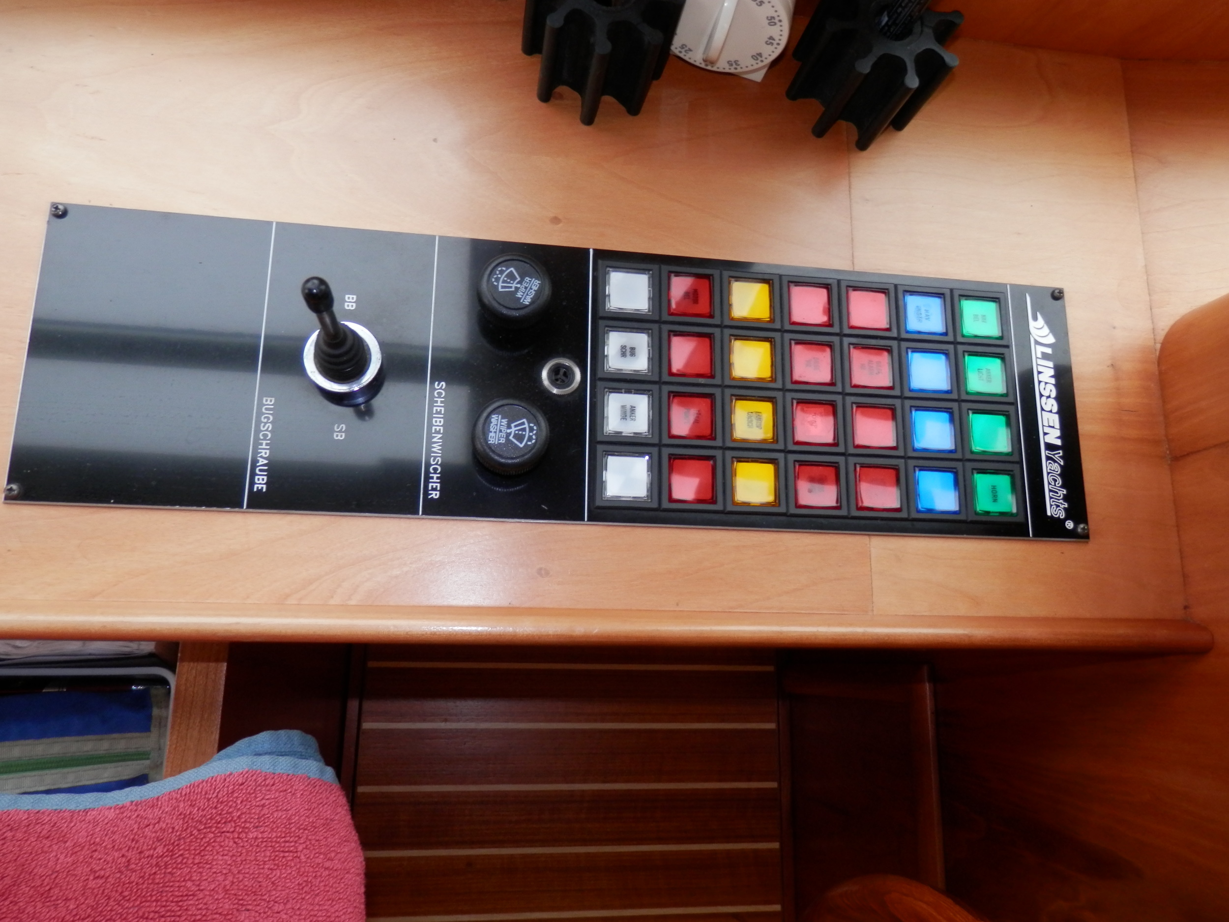 foto: 13 Linssen 380 Dutch Sturdy AC Twin