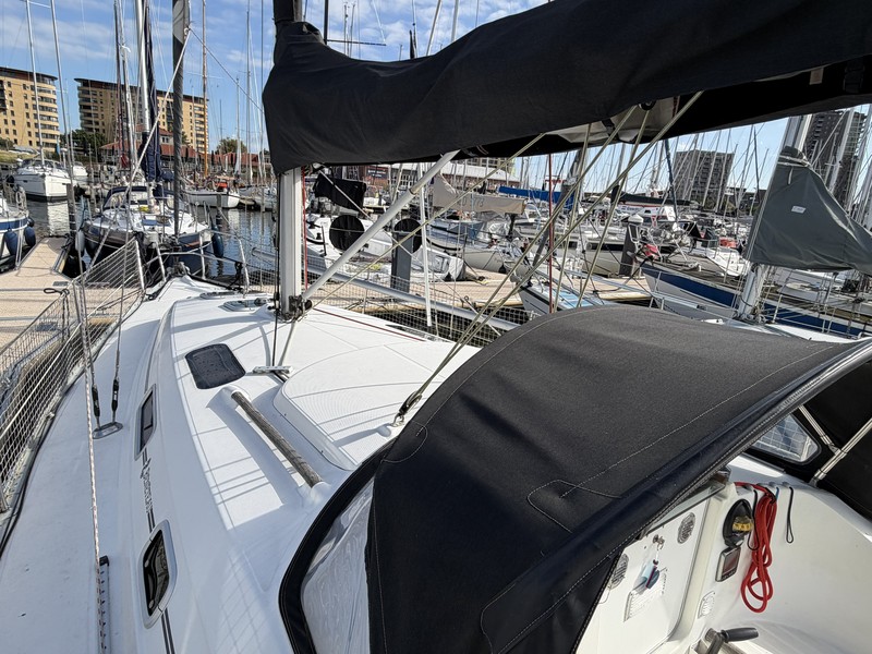 foto: 10 Beneteau Oceanis 321