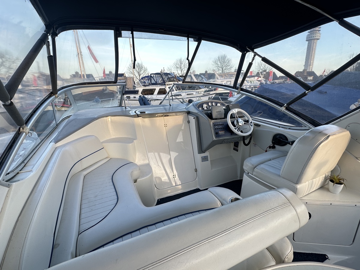 foto: 9 Bayliner 285 SB