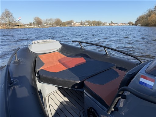 foto: 9 Grand 420 Golden Line