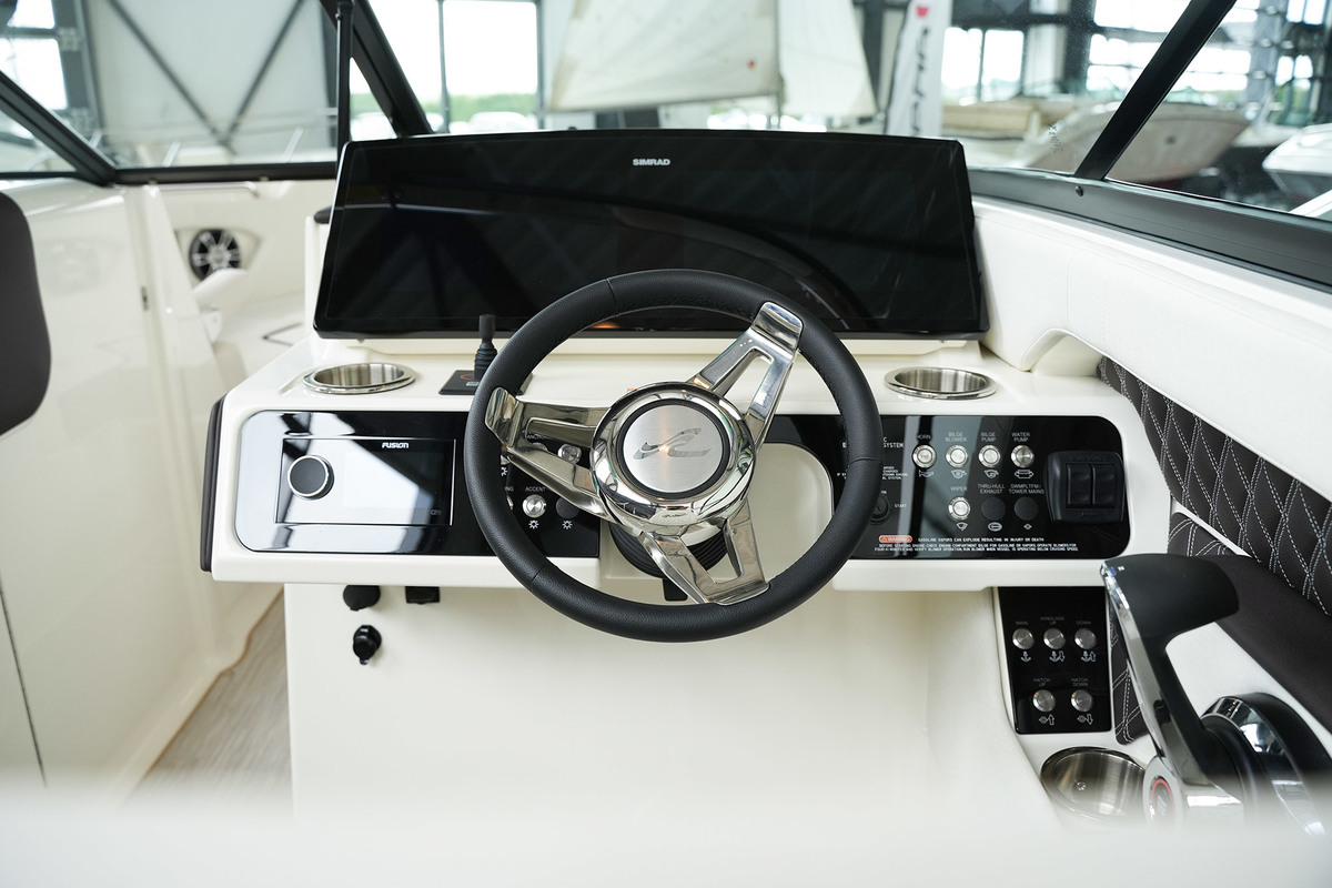 foto: 33 Sea Ray SLX 250