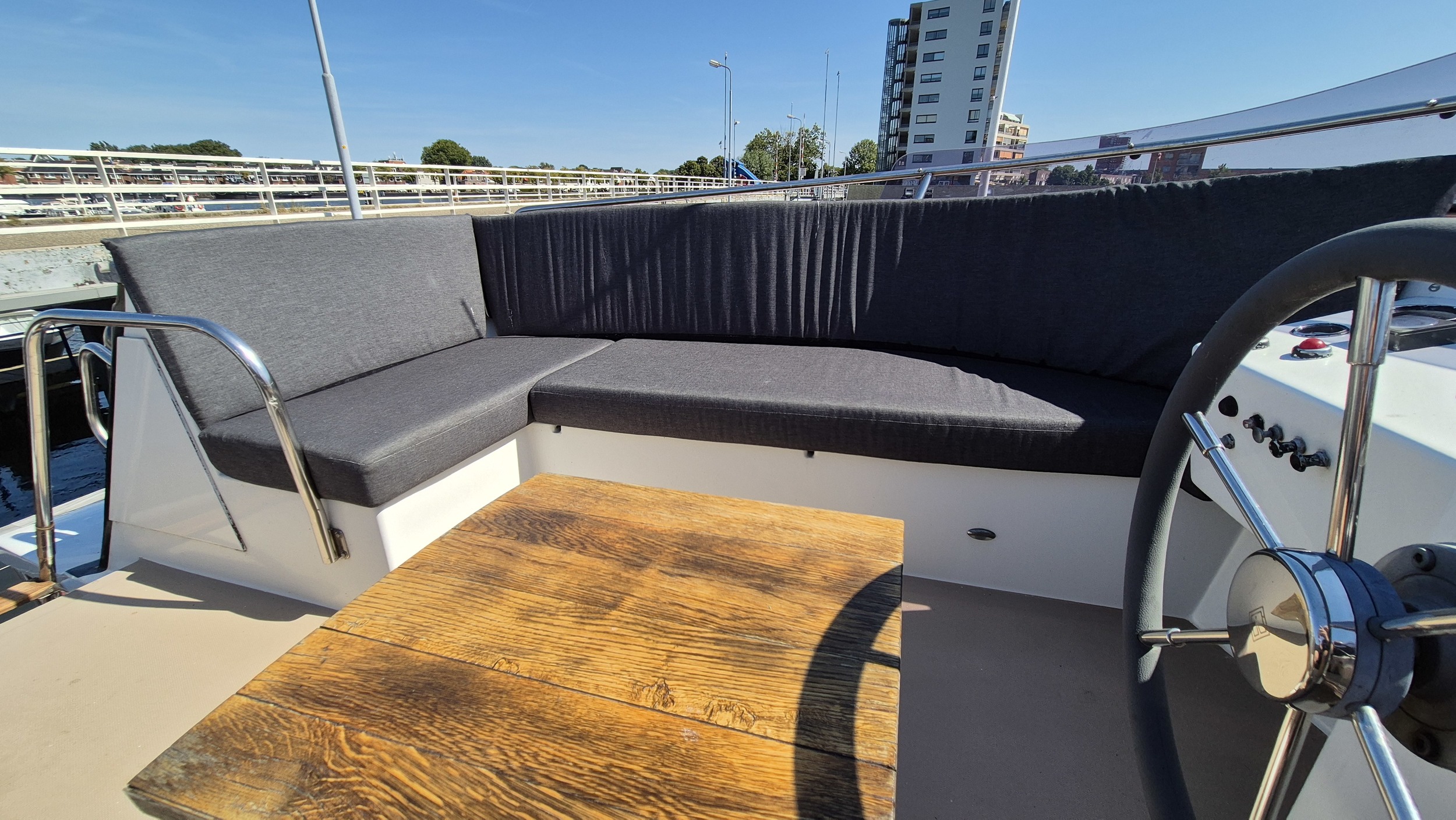 foto: 27 Ancora 44 Flybridge