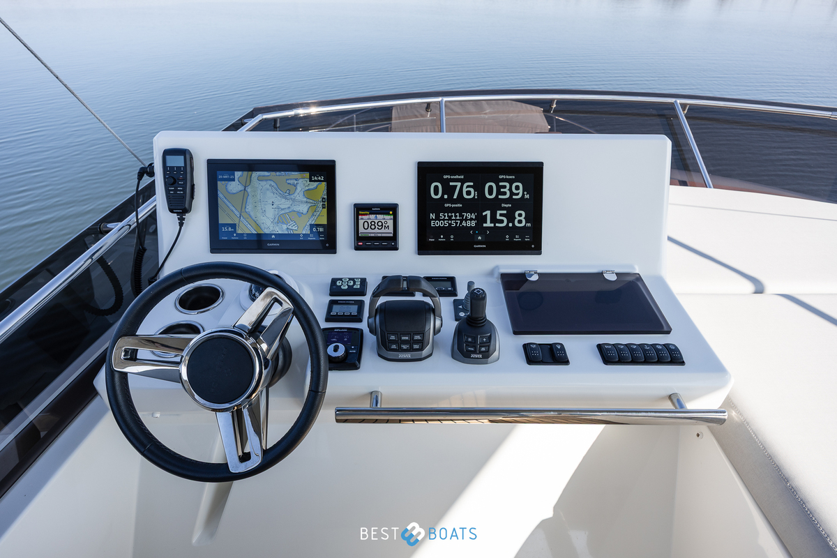 foto: 27 Prestige 520 FLY
