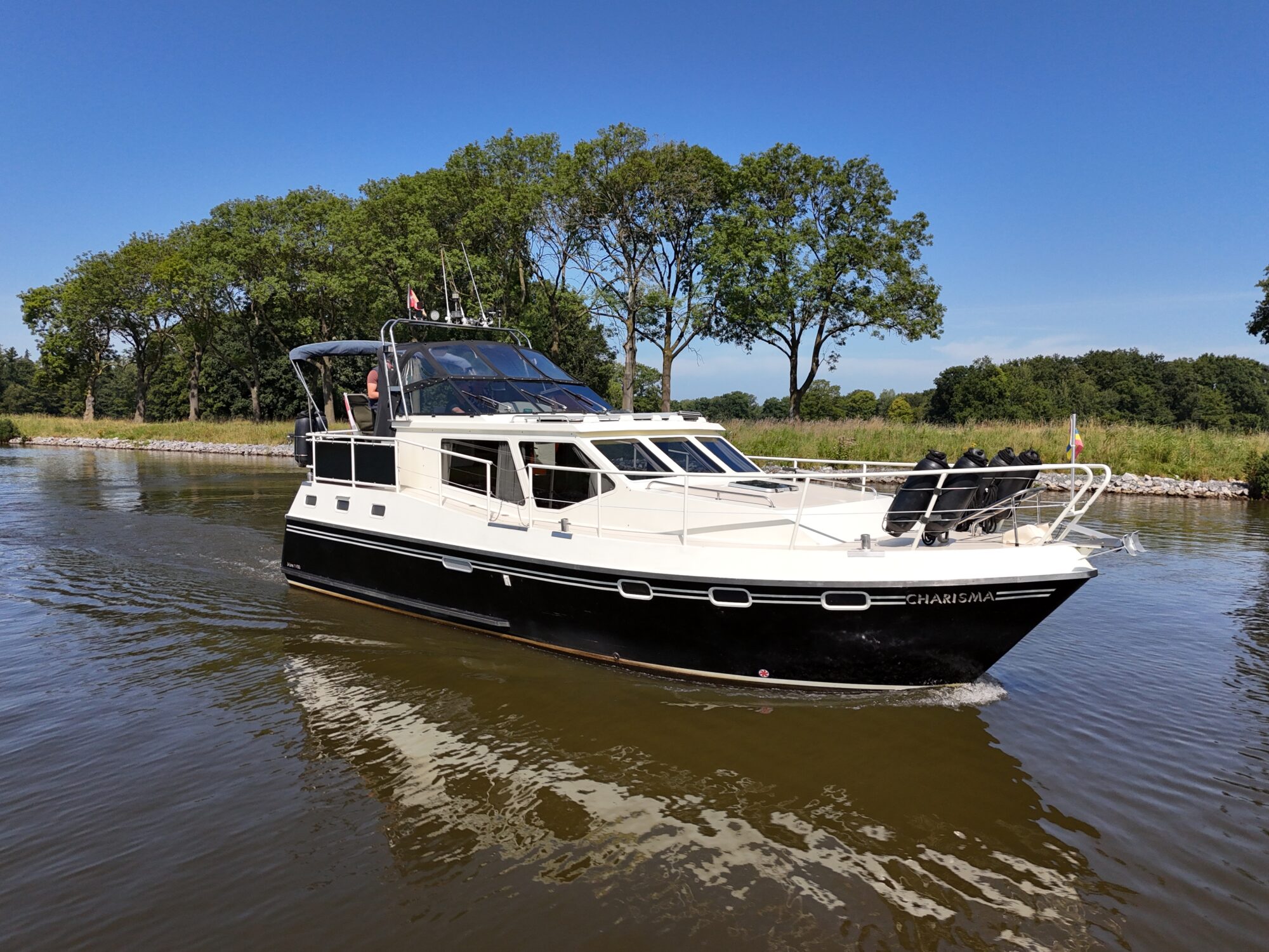 foto: 12 Hemmes Hemmes Kruiser J-Line 11.00 AK Cabrio