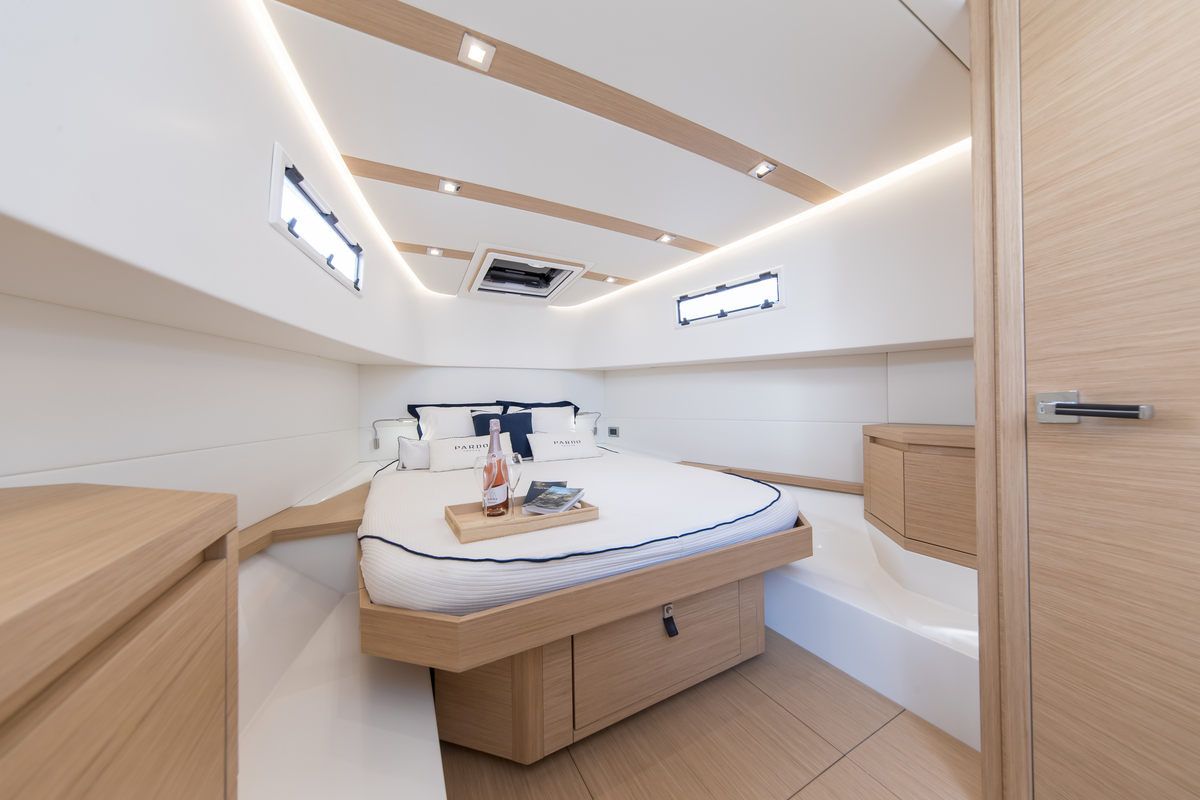 foto: 16 PARDO YACHTS 38  