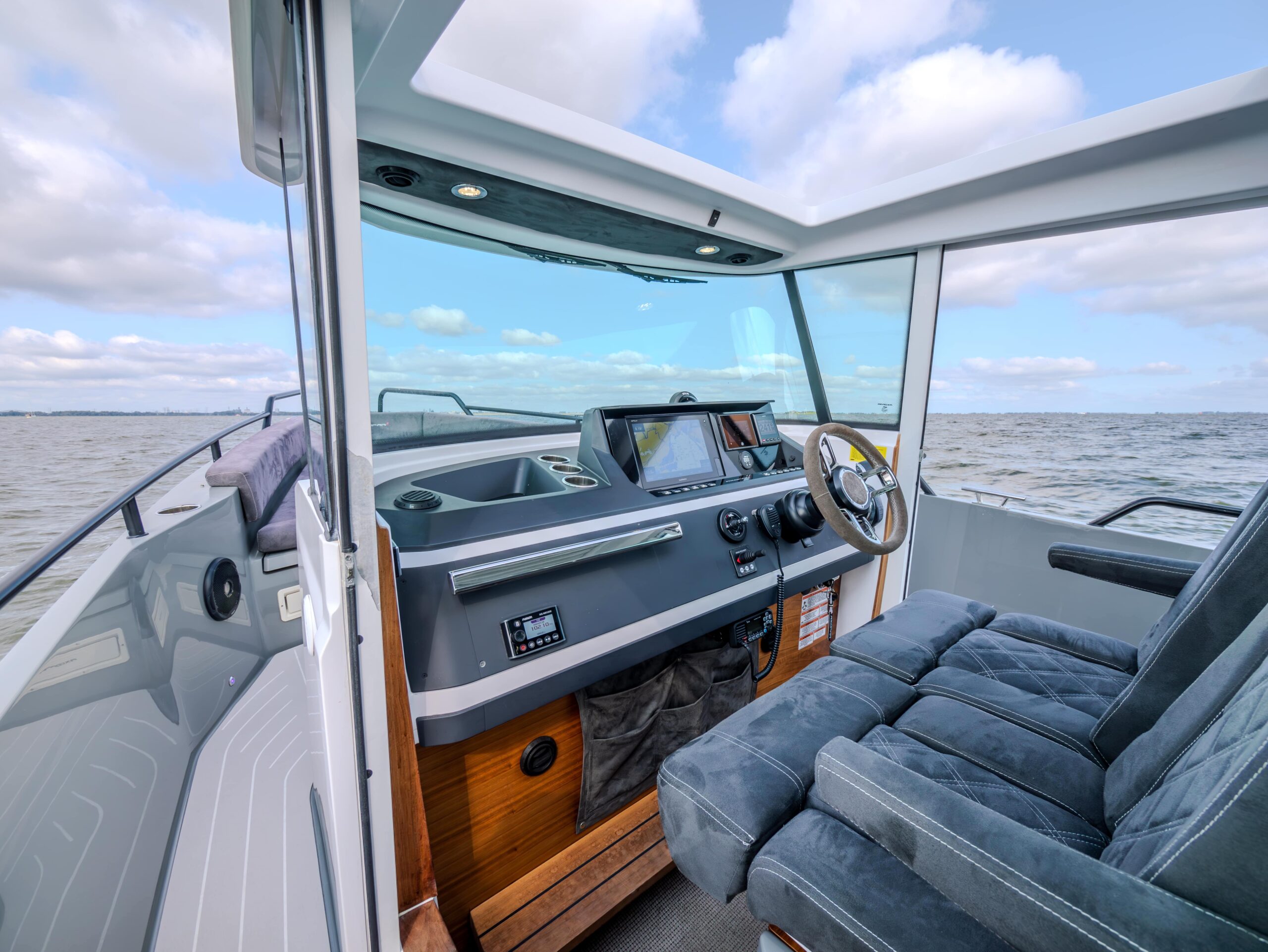 foto: 18 Axopar 28 Cabin