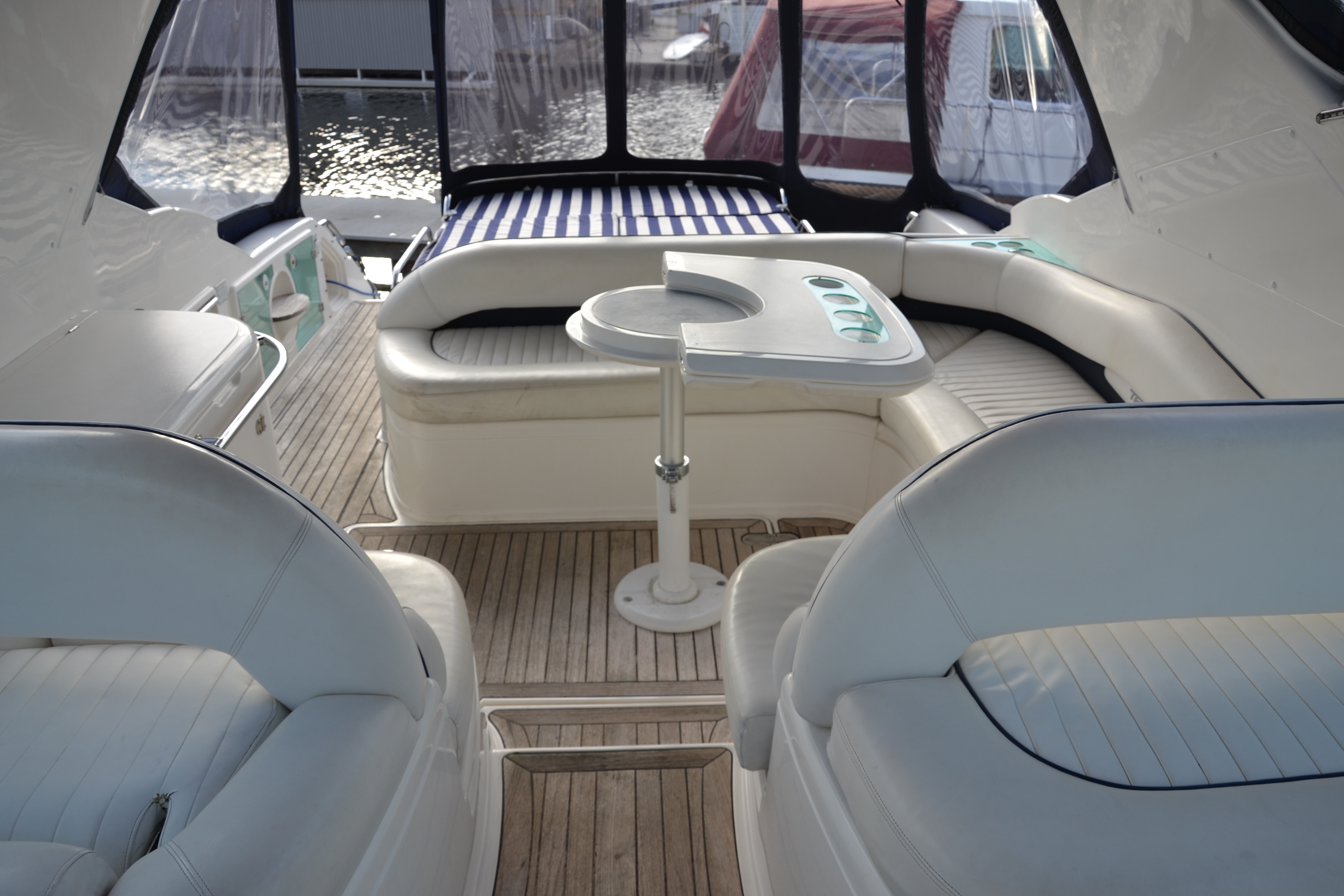 foto: 10 Fairline Targa 48