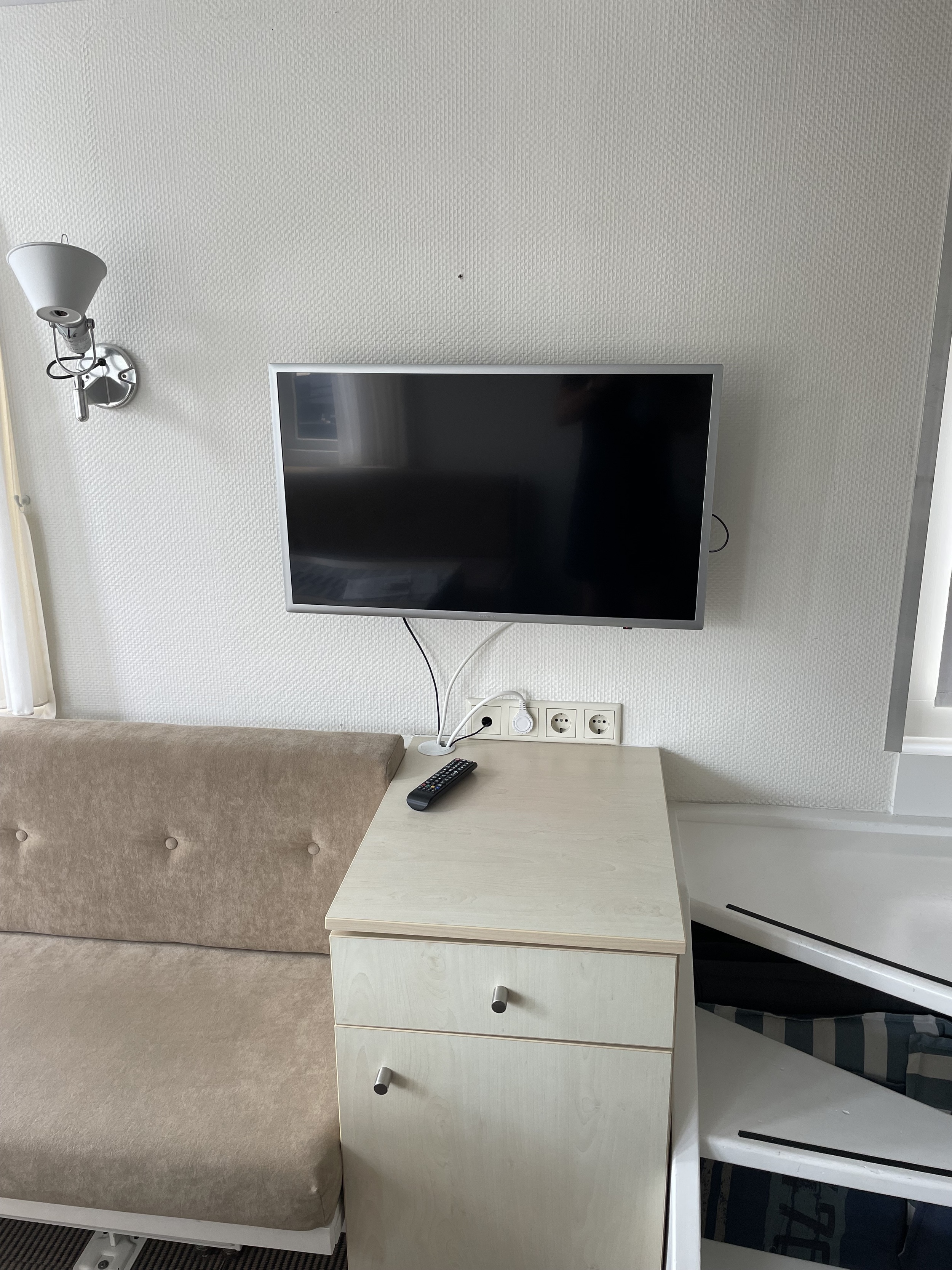 foto: 9 PRINS HOMESHIP 1350 Flark Houseboat