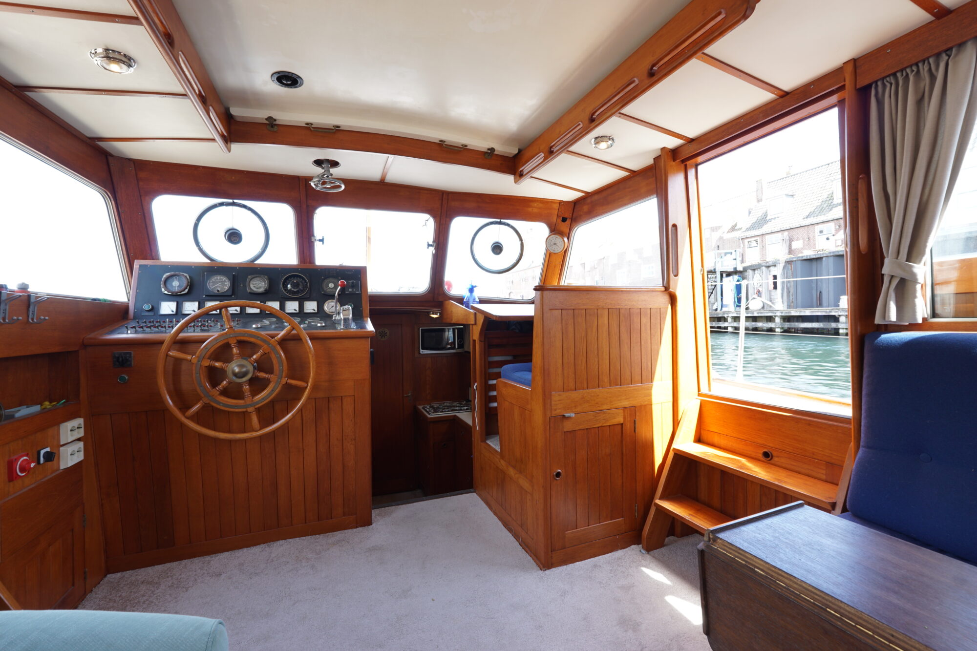 foto: 18 Gillissen Gillissen Rondspant Trawler 13.50 AK