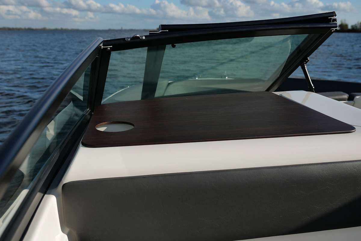 foto: 10 Sea Ray SPX 230