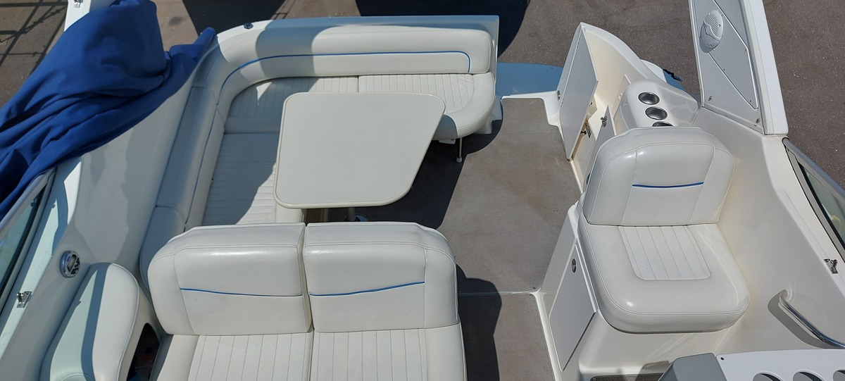foto: 15 Bayliner 305