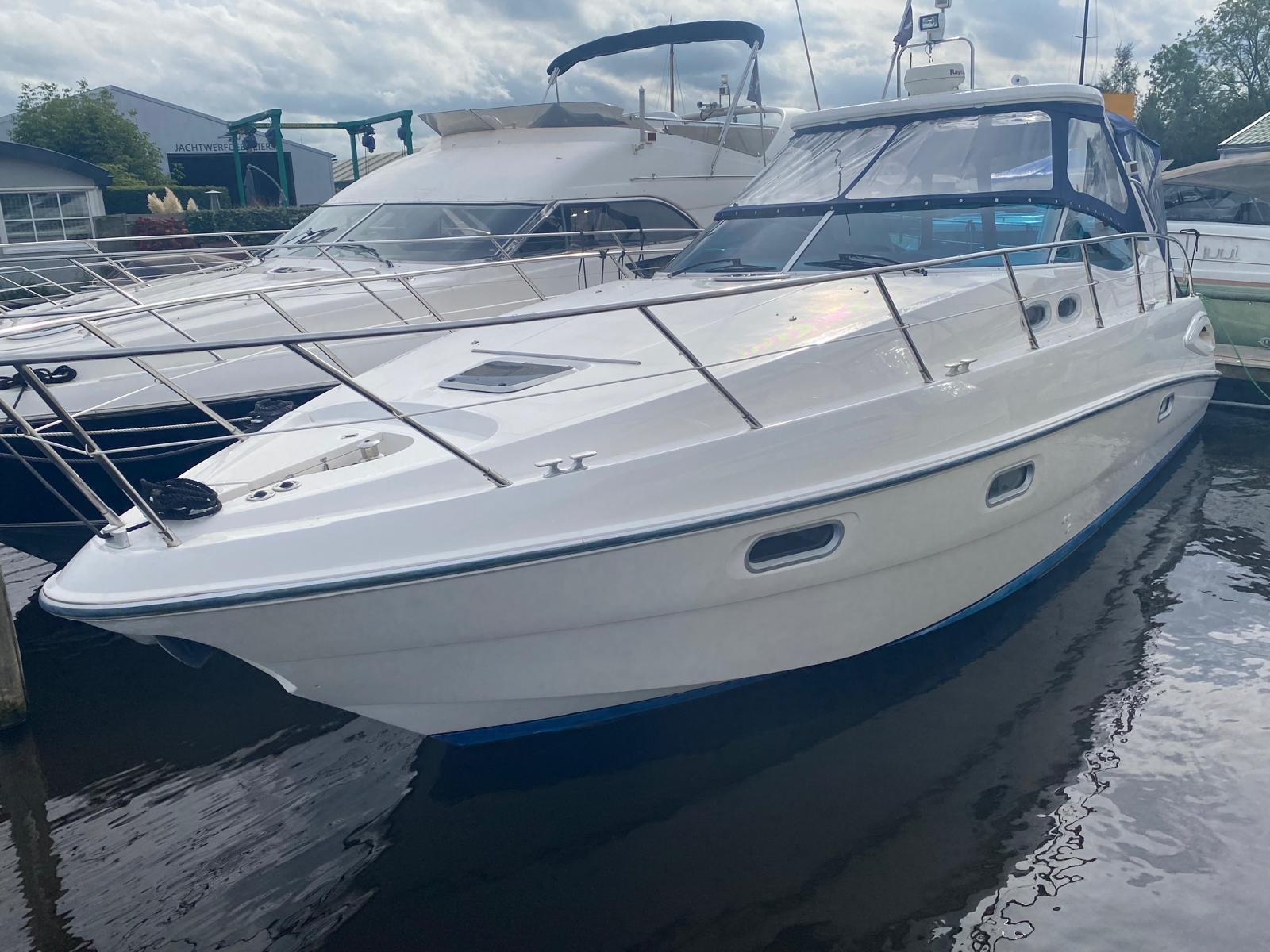 foto: 9 Sealine  S38