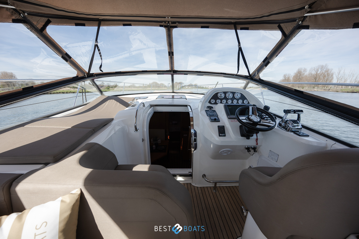 foto: 10 Bavaria 35 sport