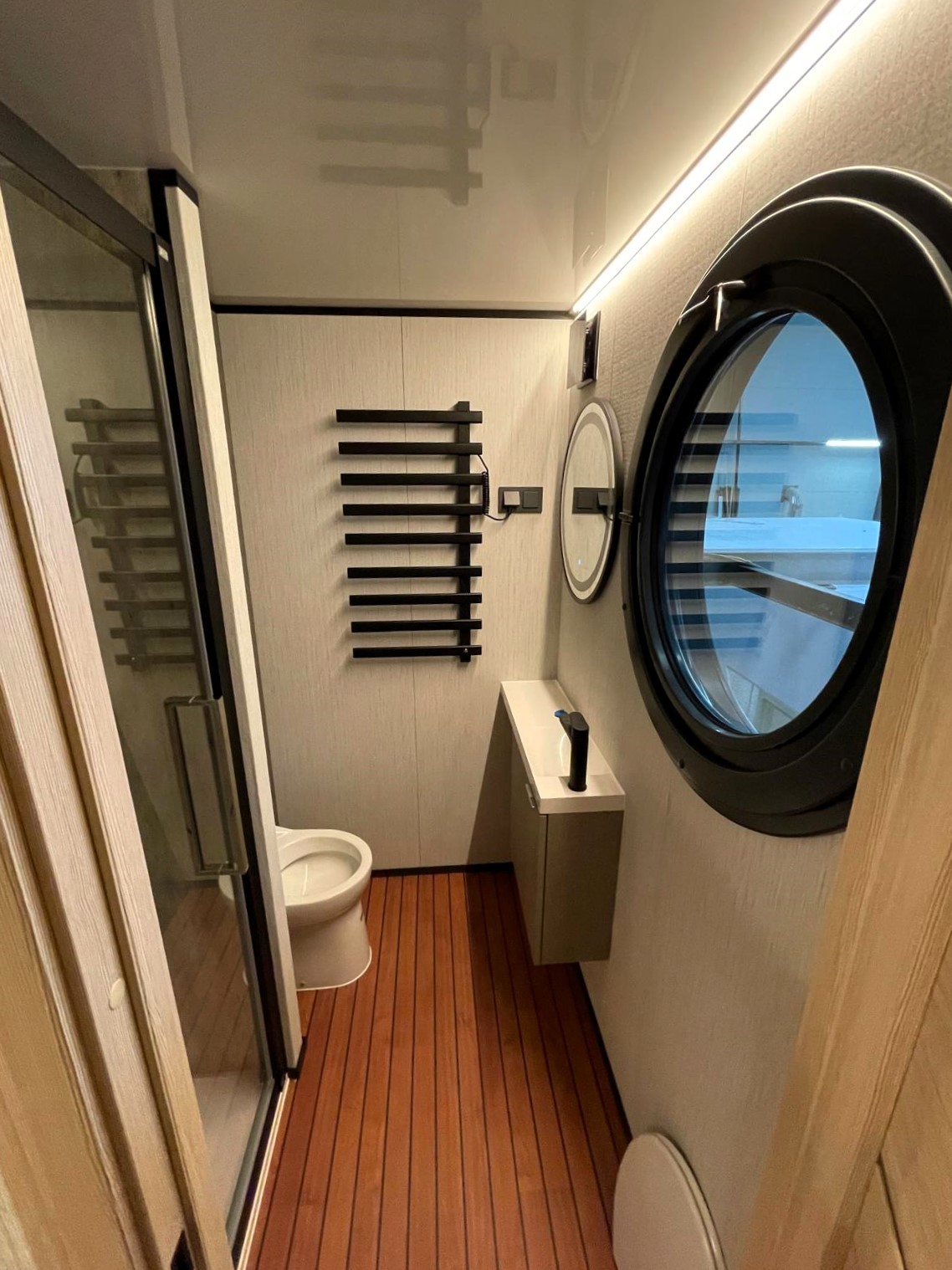 foto: 7 Project Nordic Season NS 40 Special Project 1-2-3 Houseboats