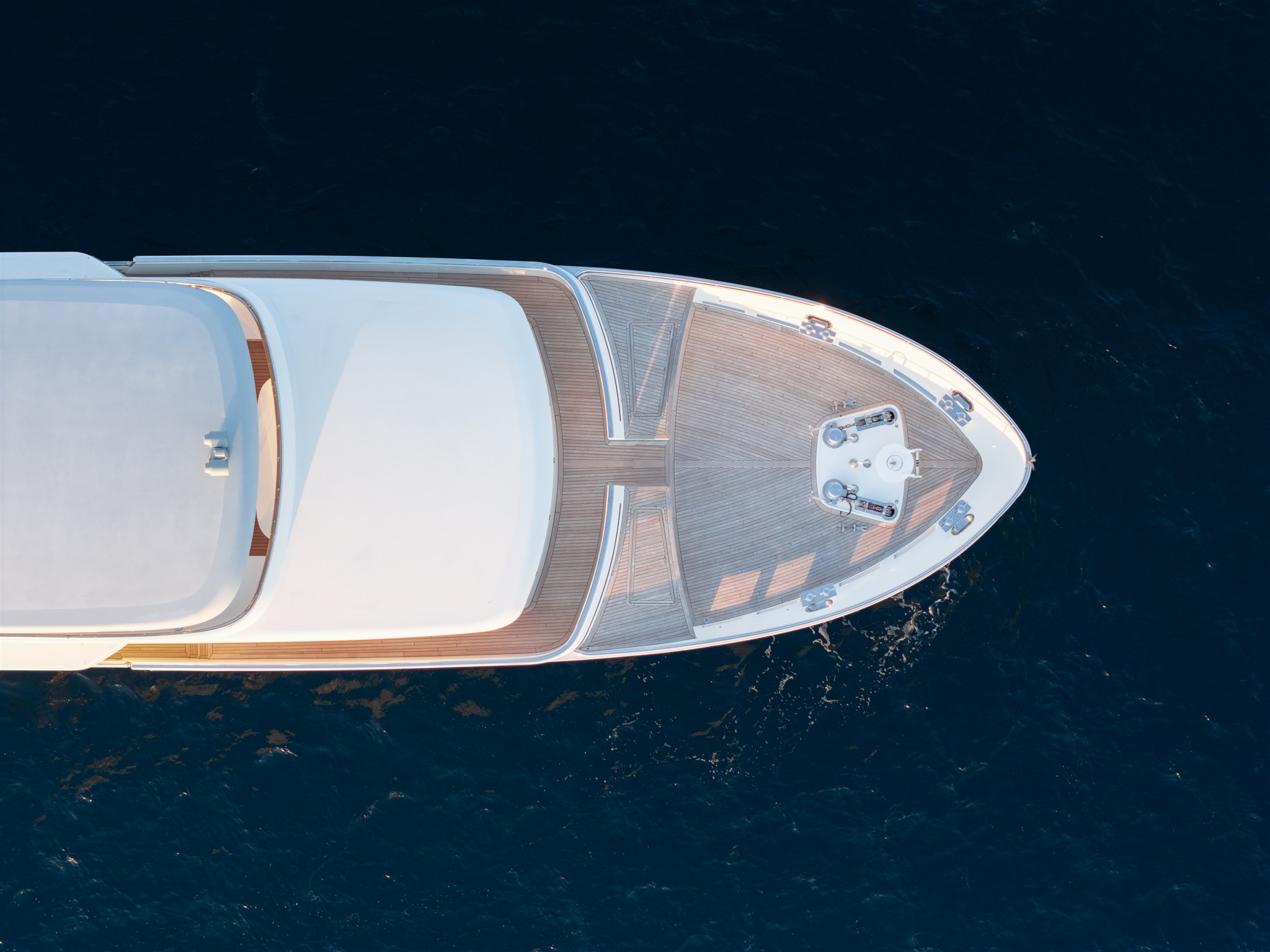 foto: 15 Van Der Valk Shipyard Custom Explorer