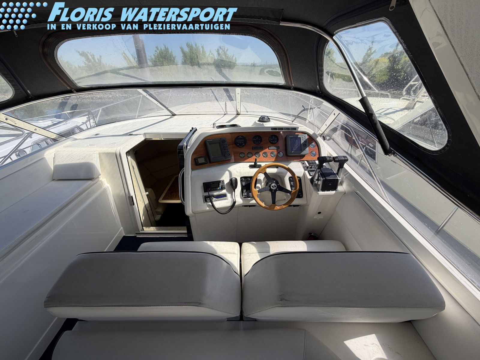 foto: 5 Sunseeker 38 Martinique