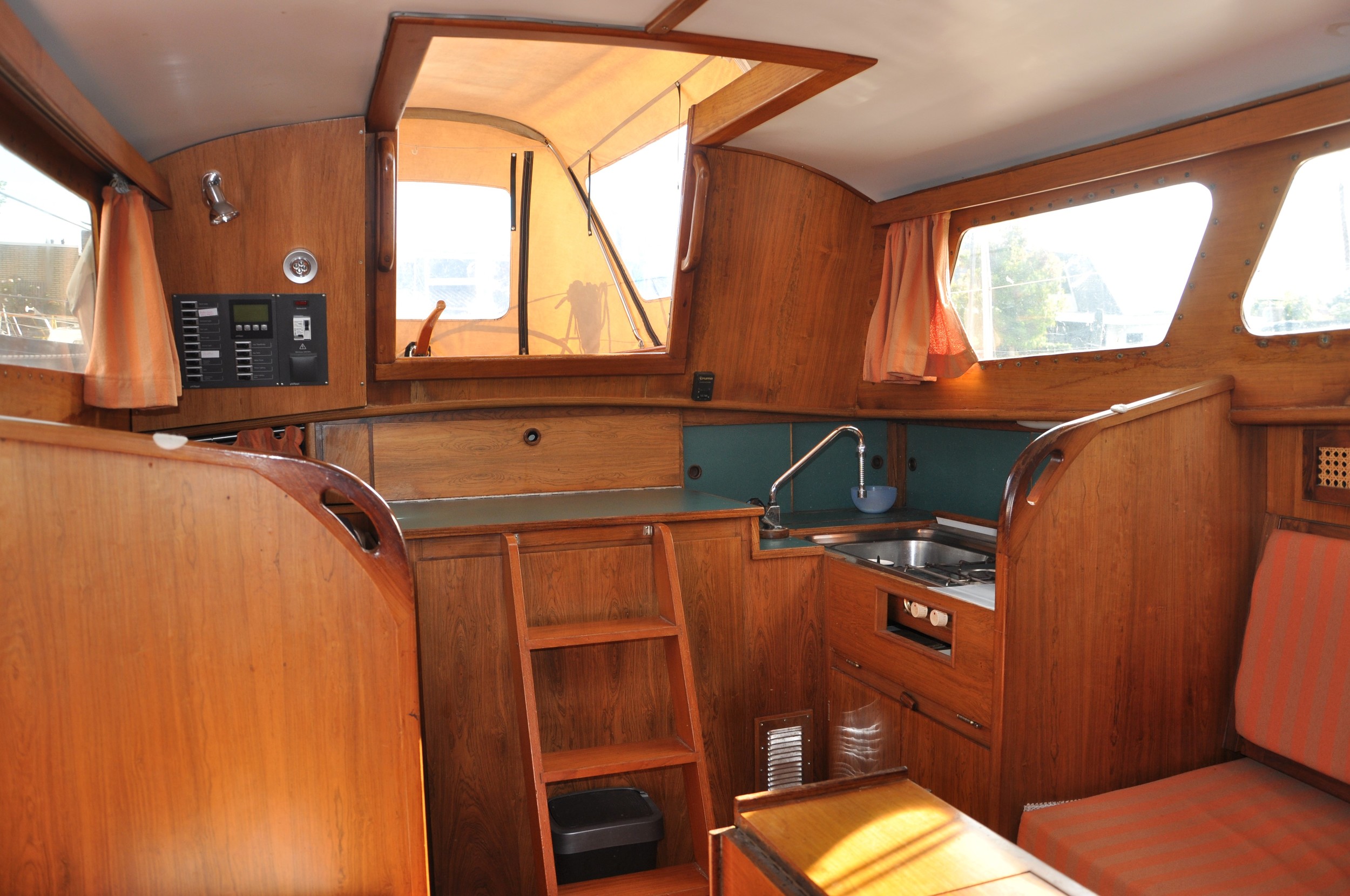foto: 10 Delphin 66