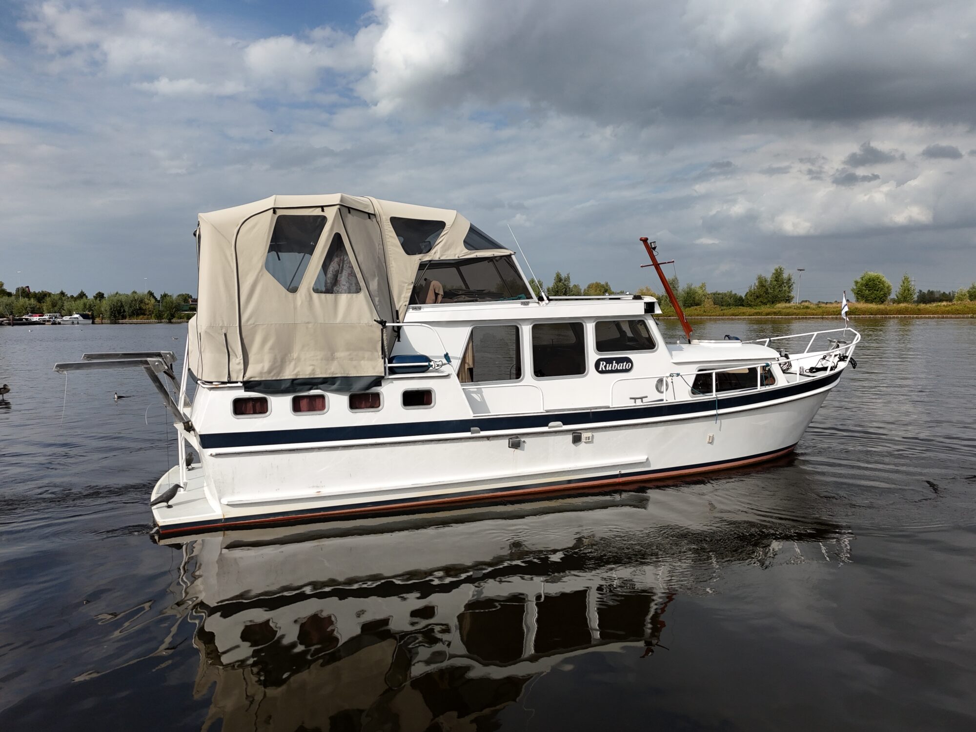 foto: 21 Crown yachts Crown Kruiser 11.90 AK Cabrio