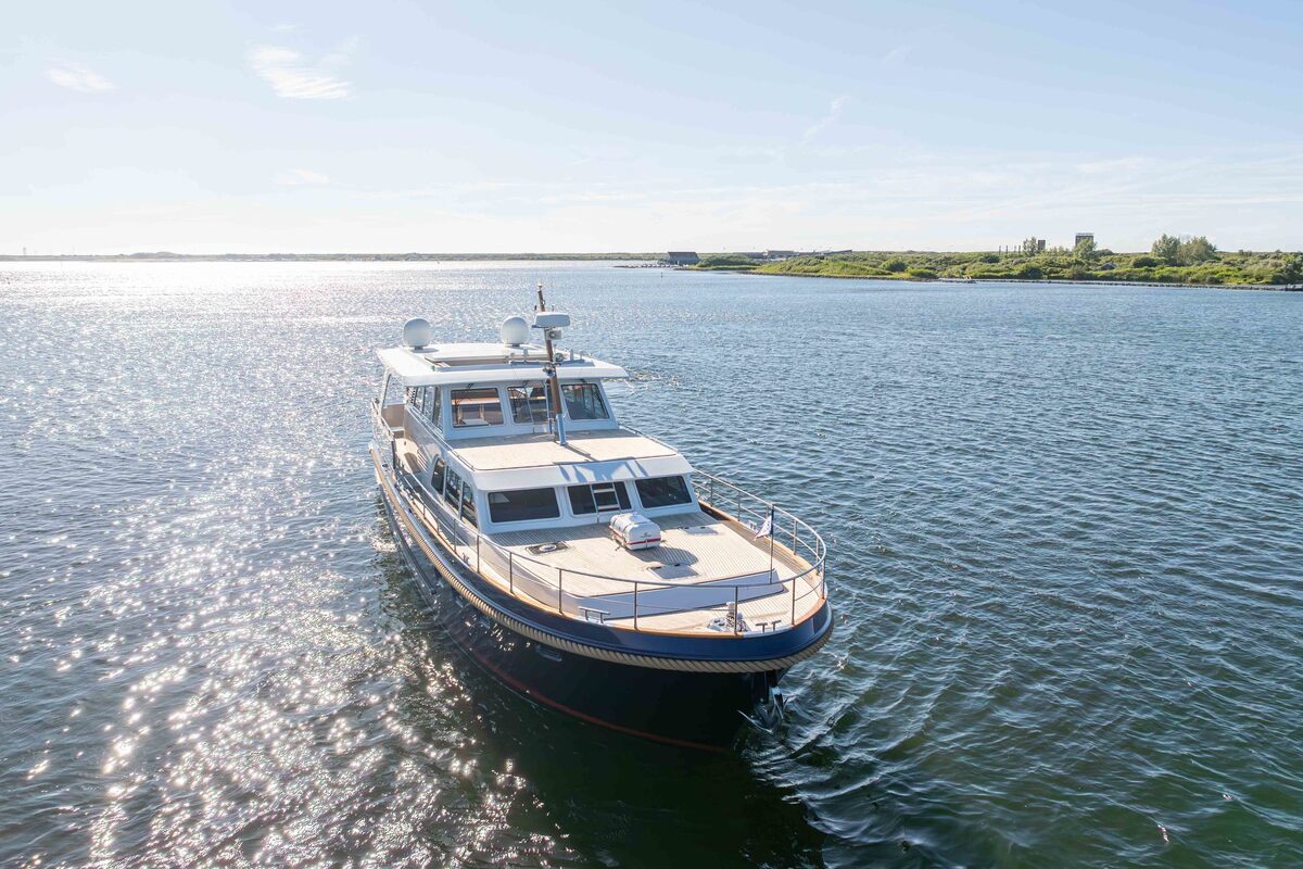 foto: 64 Linssen Grand Sturdy 590 AC Wheelhouse L-Class