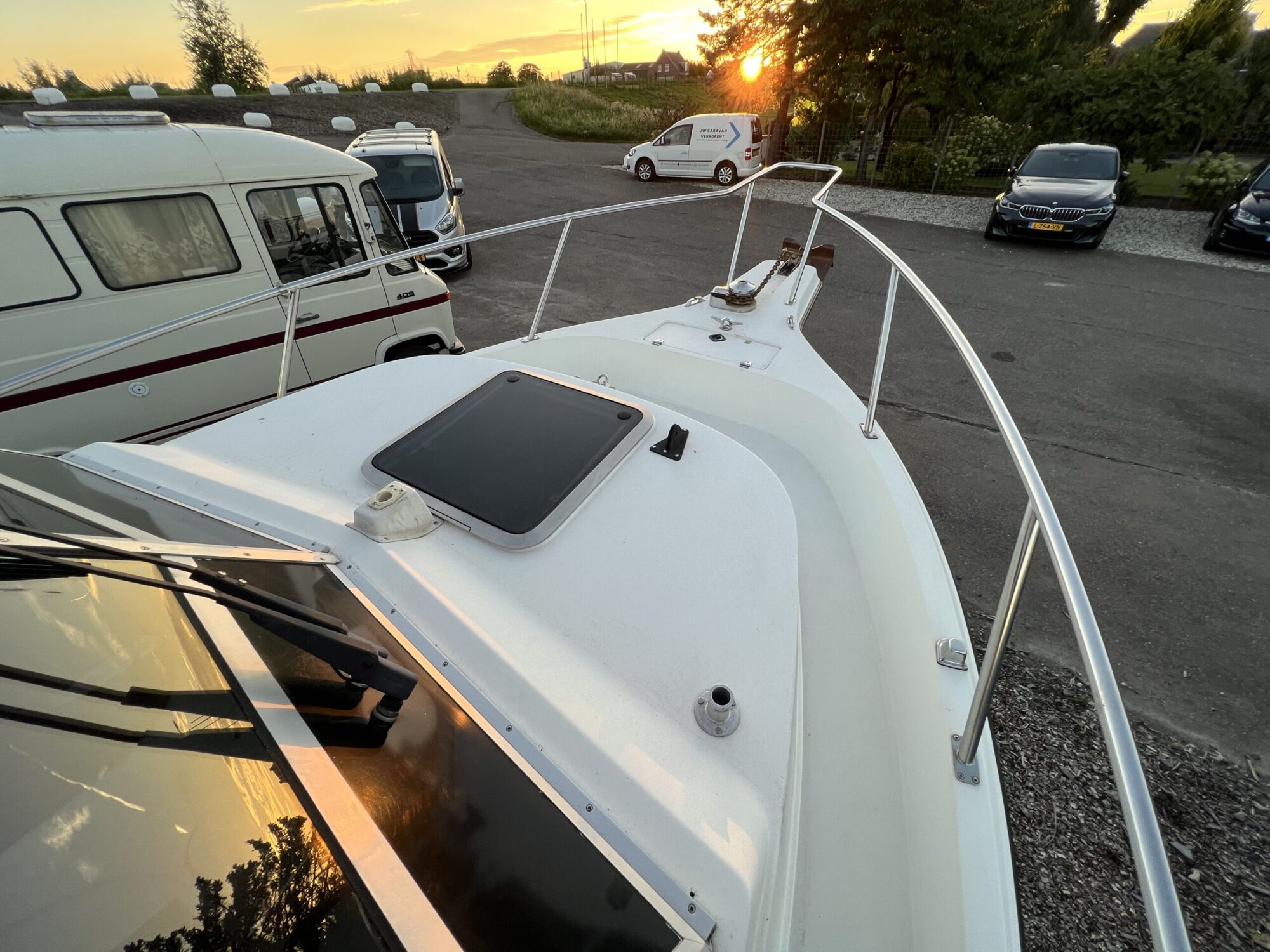 foto: 12 Celebrity Celebrity 2500 Fish Hawk