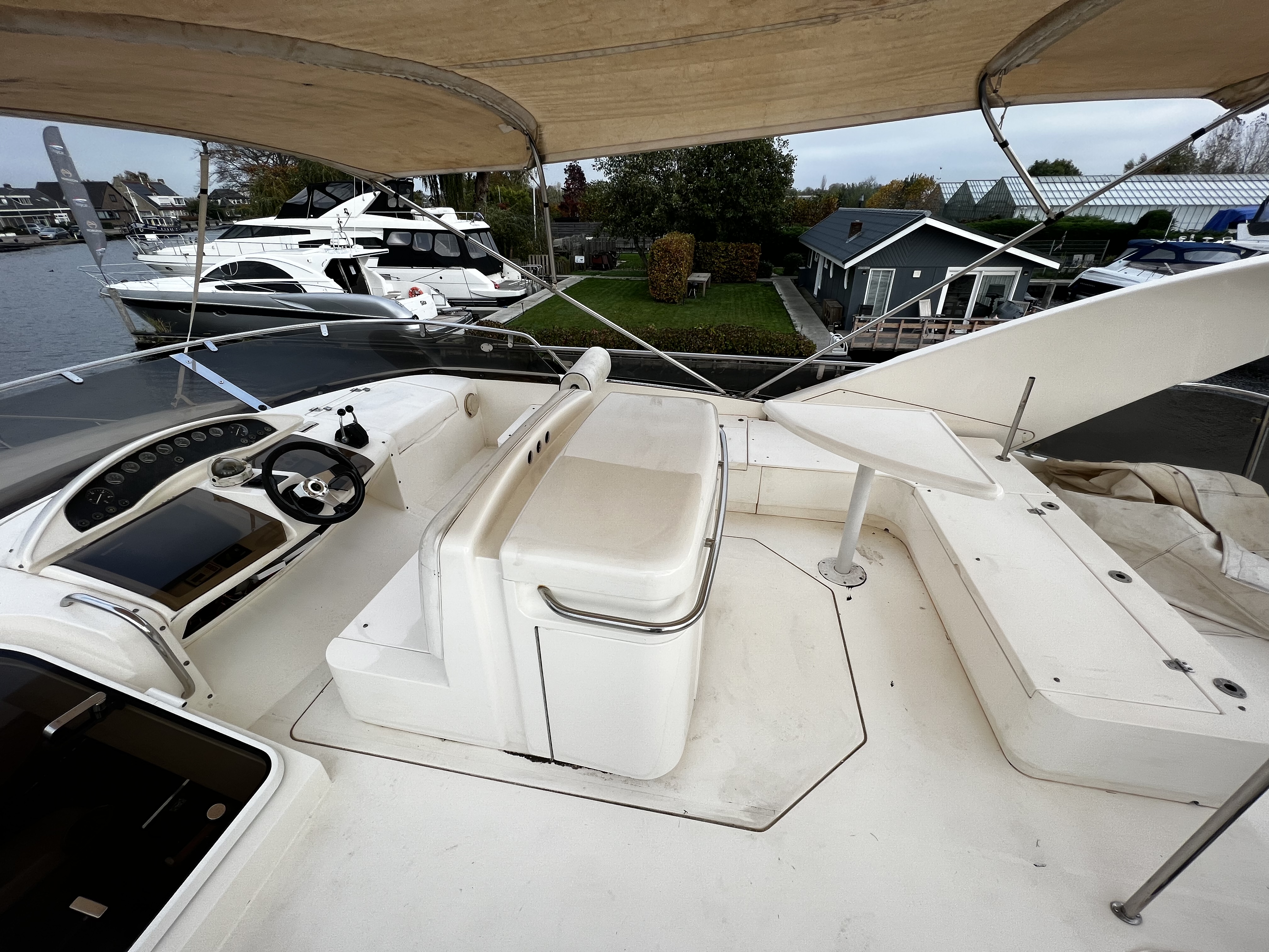 foto: 13 Fairline  Squadron 59