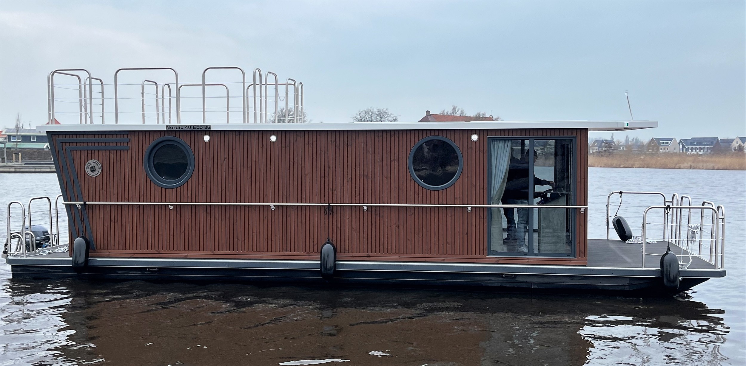 foto: 18 Nordic Season Met Ligplaats NS 40 Eco 36m2 Houseboat