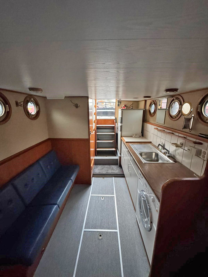 foto: 17 Directievaartuig 17.83 met UBC certificaat