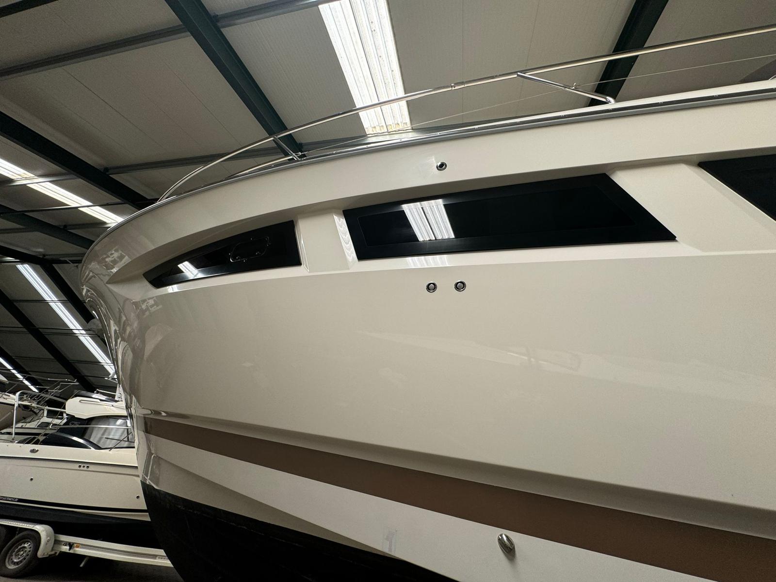 foto: 11 Prestige 500 Fly