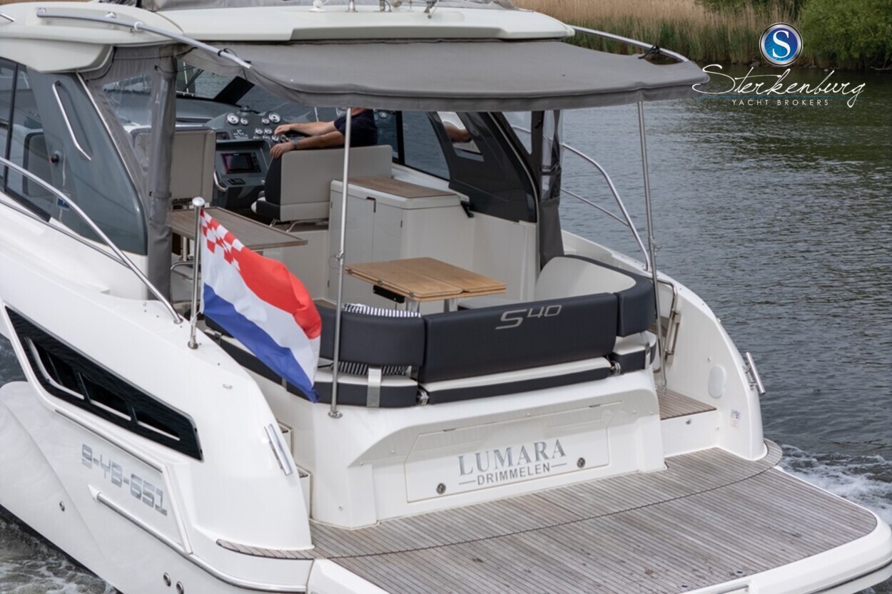 foto: 14 Bavaria S 40 HT