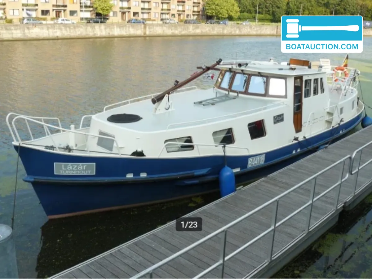 foto: 12 Motorboot 1500