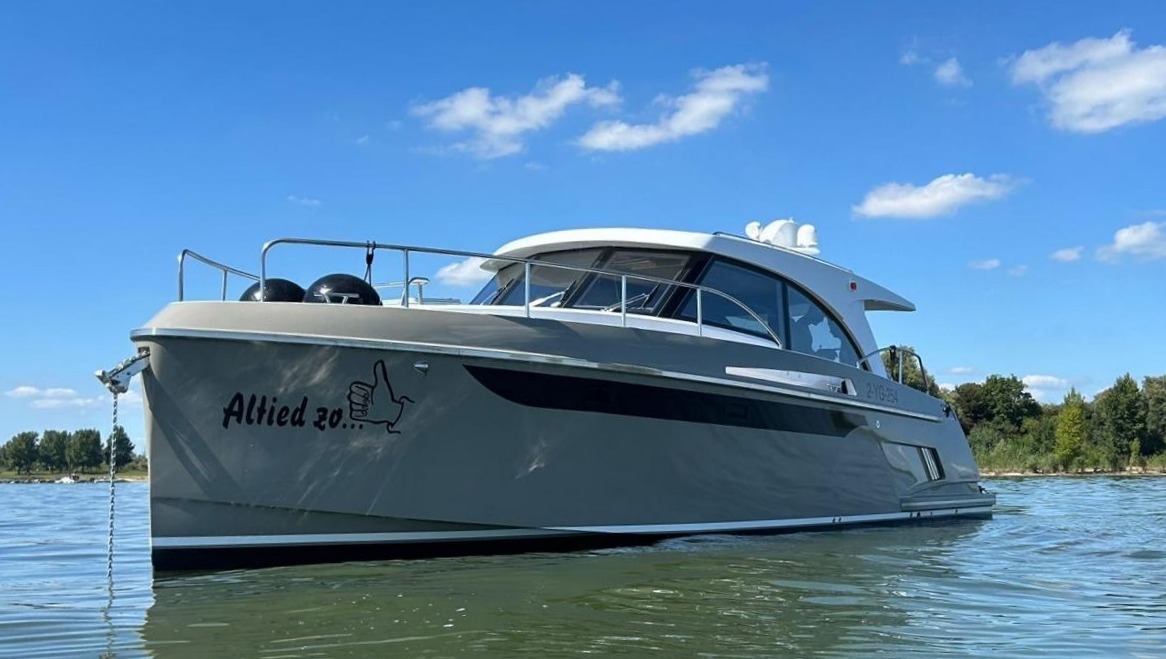 foto: 12 Concordia Concordia 110 Sedan Paviljoen