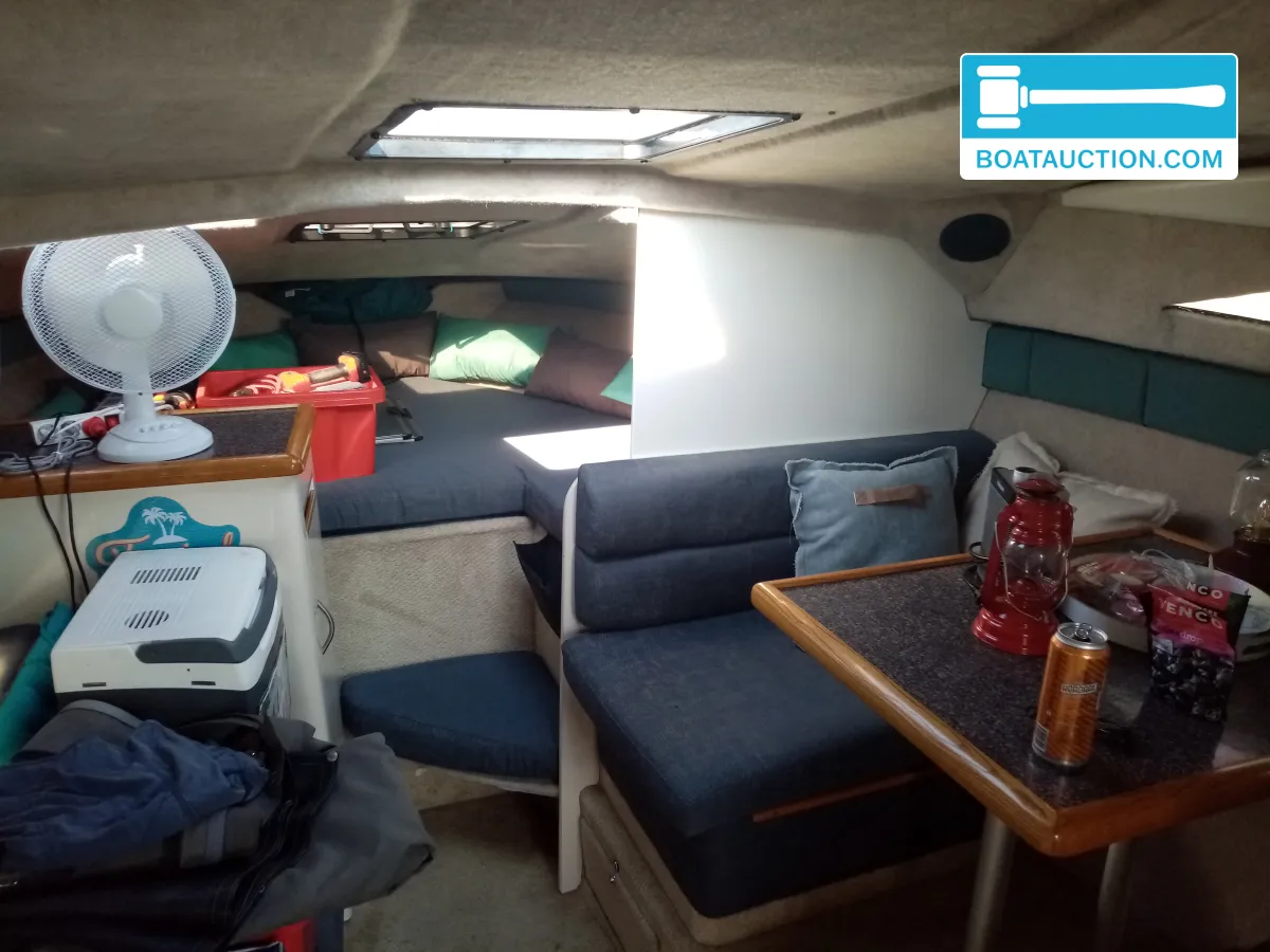 foto: 6 Bayliner 2655 wide body