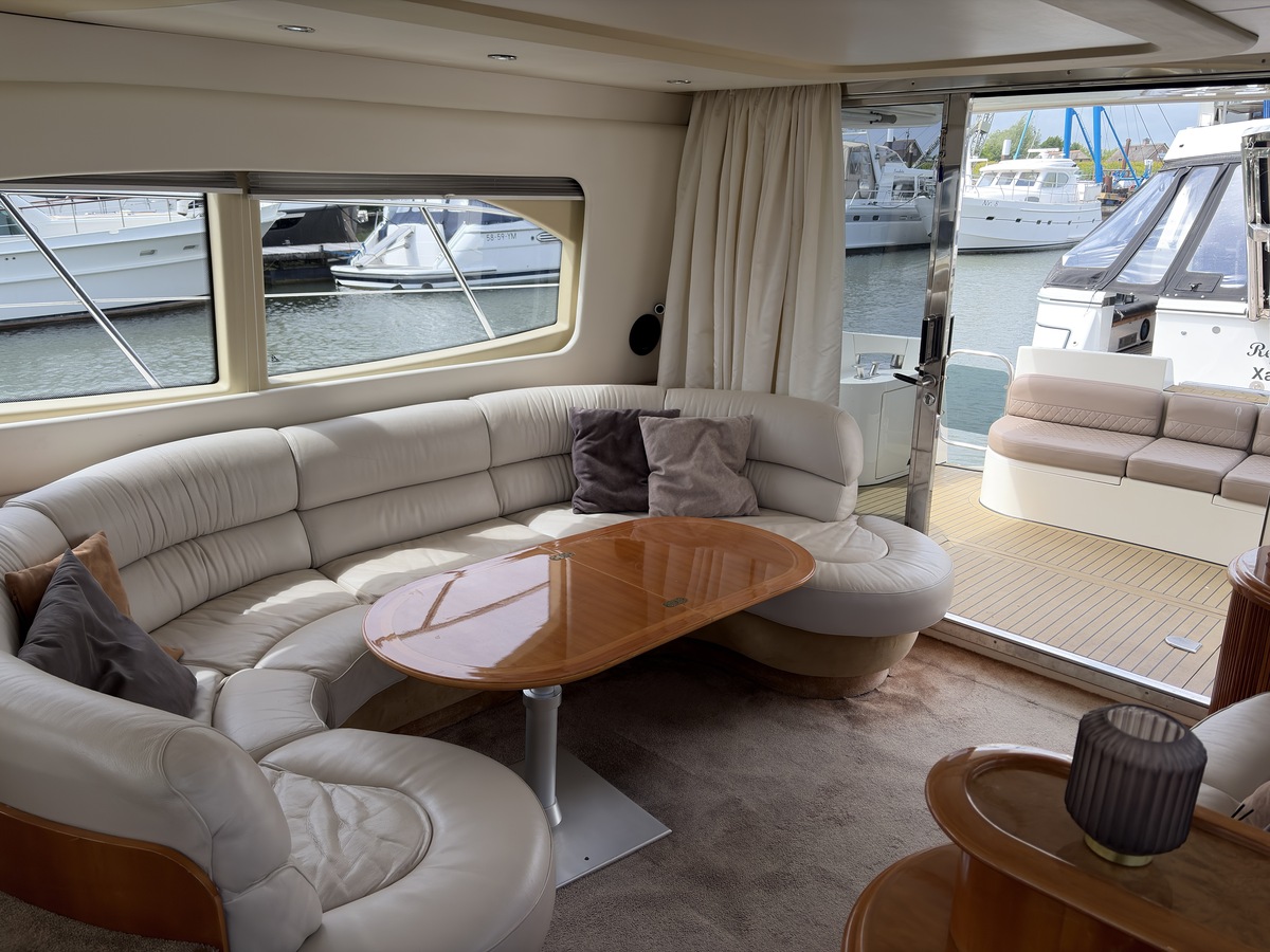 foto: 16 Azimut 46 Fly