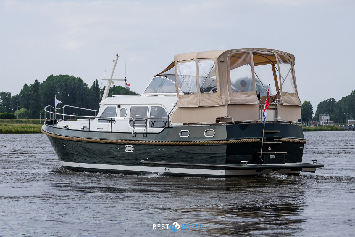 foto: 15 Linssen Grand Sturdy 34.9 AC