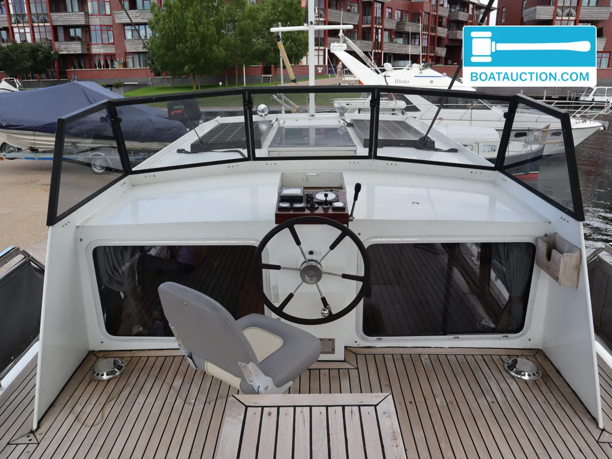 foto: 15 Visserstrawler 1050