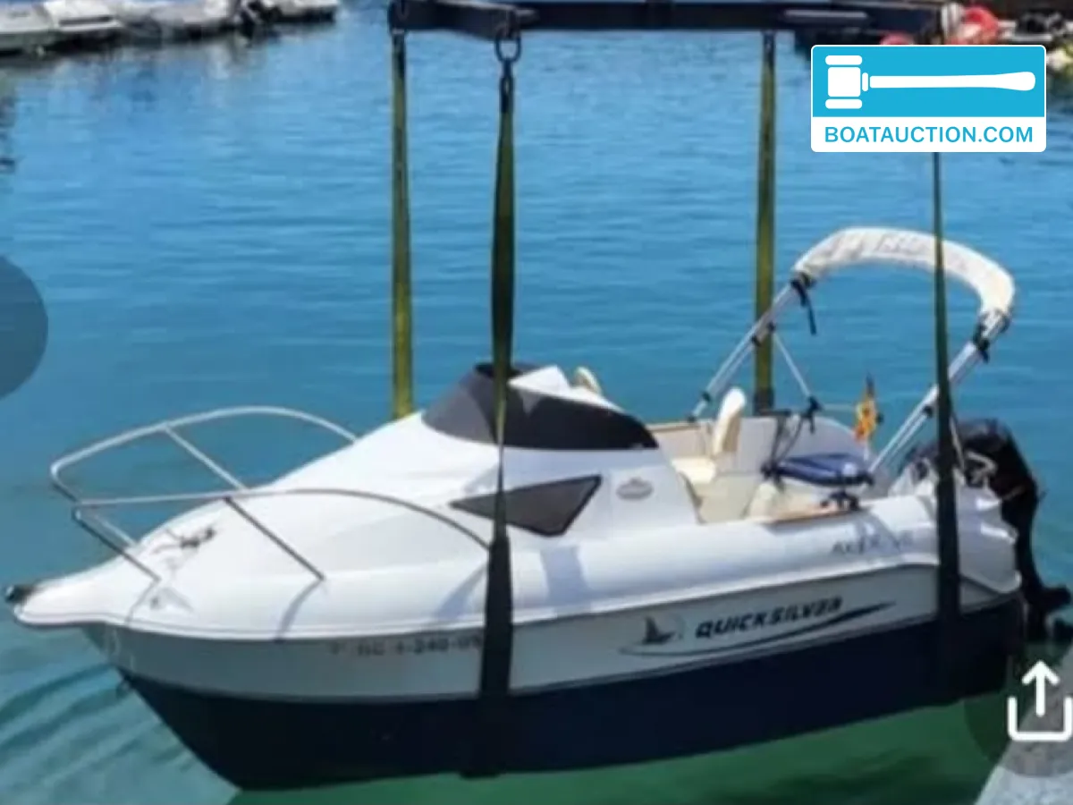 foto: 4 Quicksilver 470