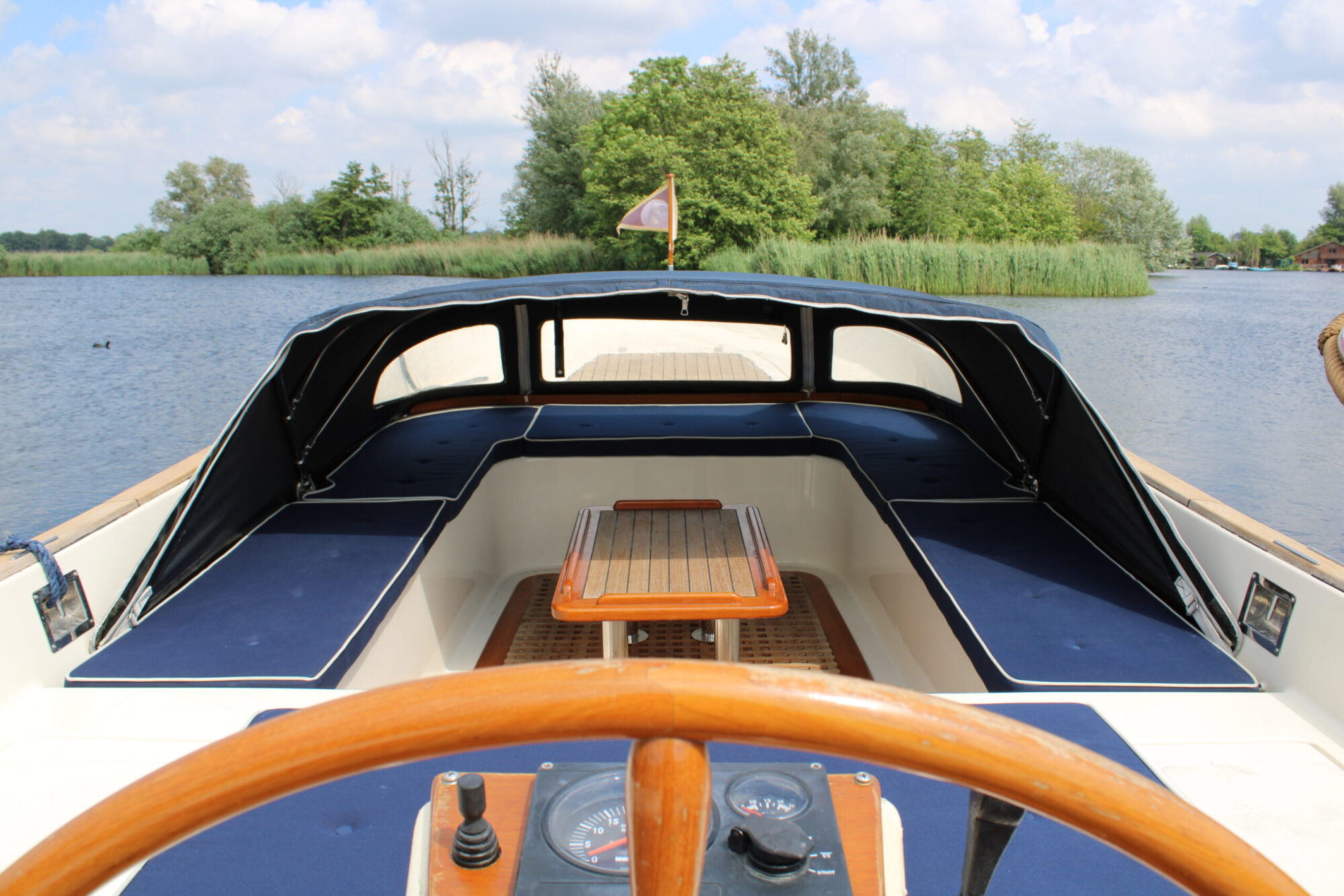 foto: 5 Jan van Gent Jan van Gent 8.20 OK Sloep